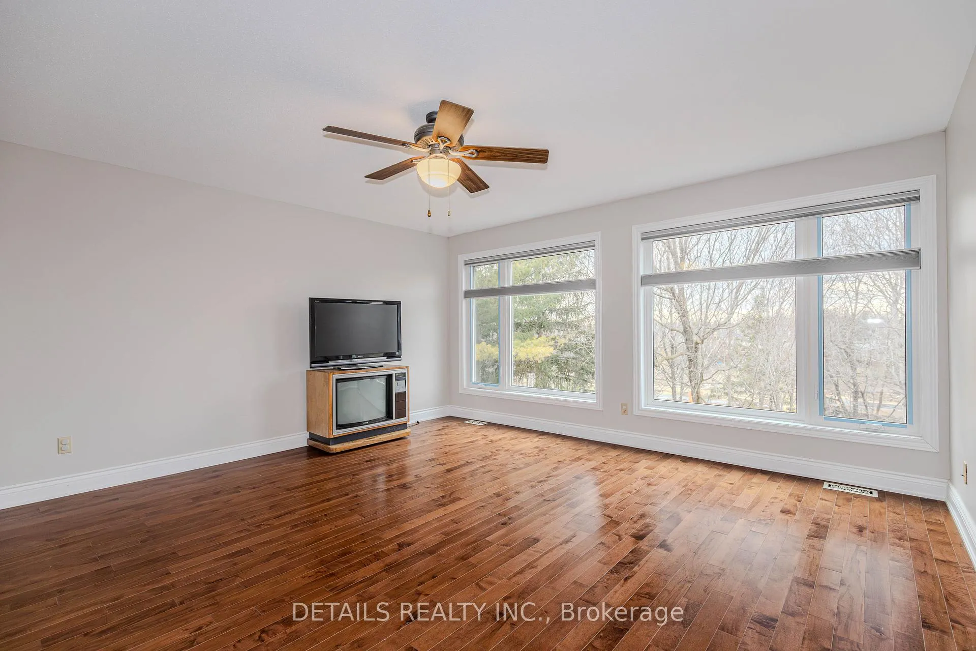 Photo 18 of 42 Rosenfeld Crescent, Ottawa, Kanata - Kanata Lakes/Heritage Hills — HOMEH