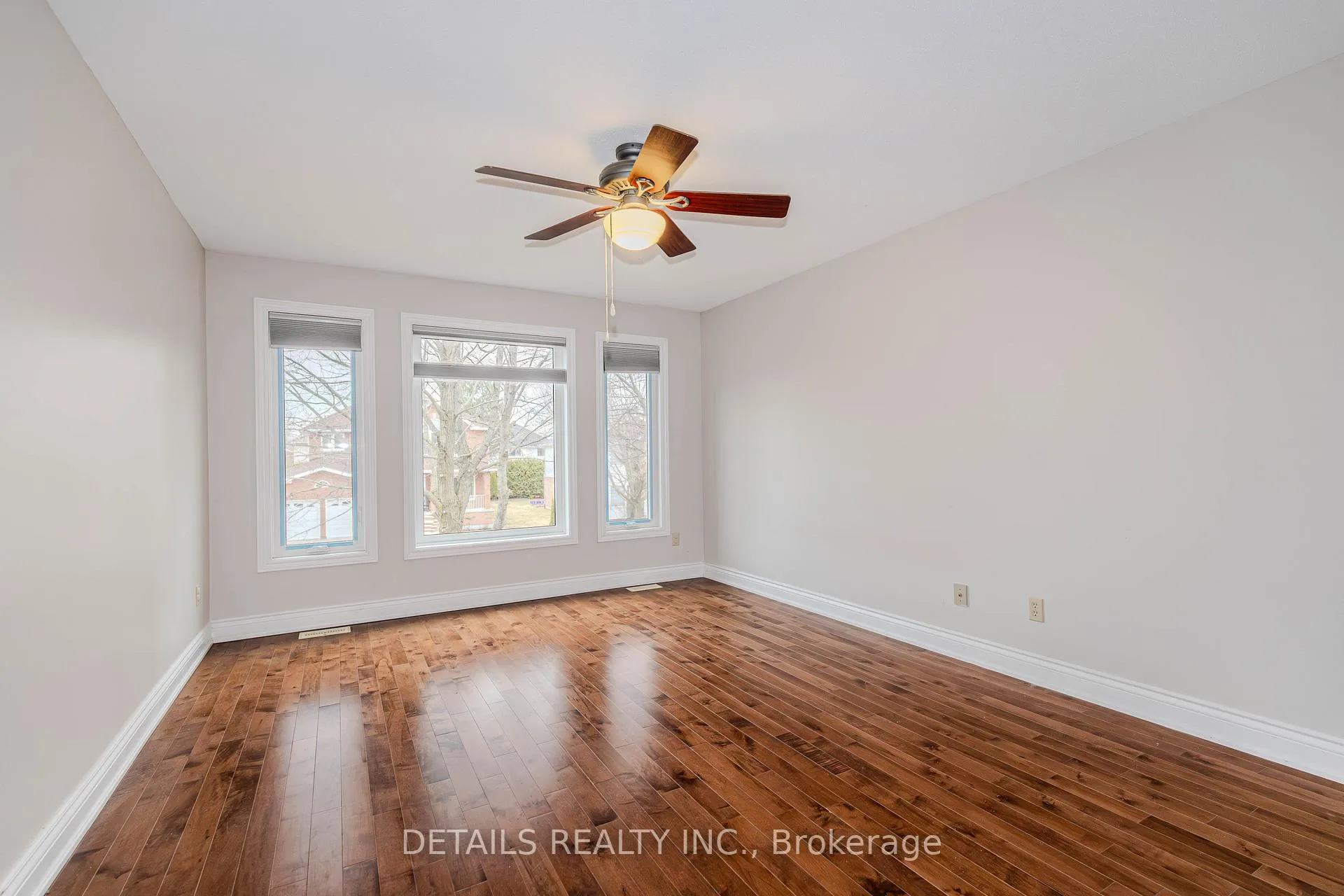 Photo 22 of 42 Rosenfeld Crescent, Ottawa, Kanata - Kanata Lakes/Heritage Hills — HOMEH