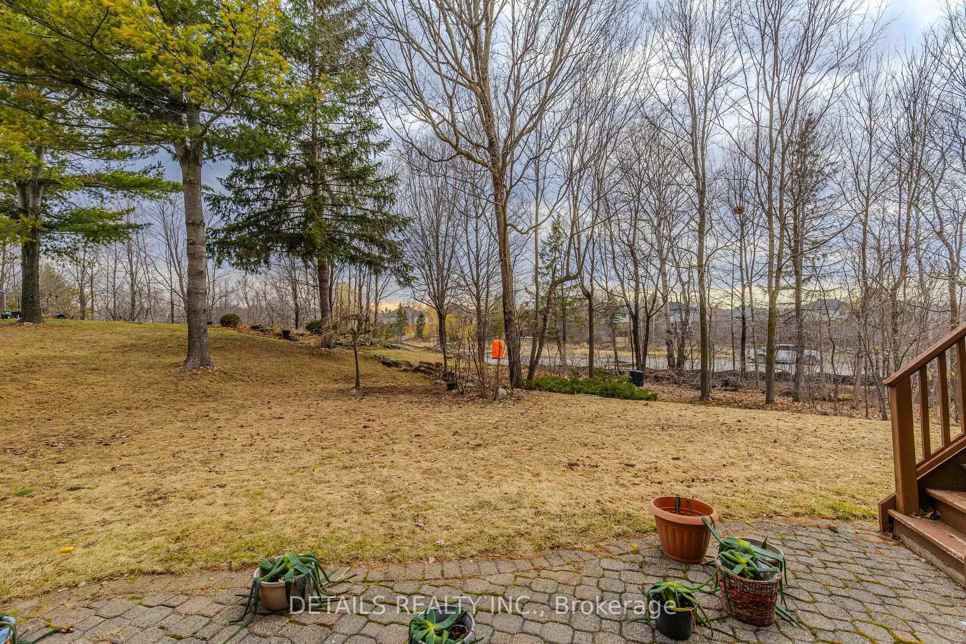 Photo 30 of 42 Rosenfeld Crescent, Ottawa, Kanata - Kanata Lakes/Heritage Hills — HOMEH
