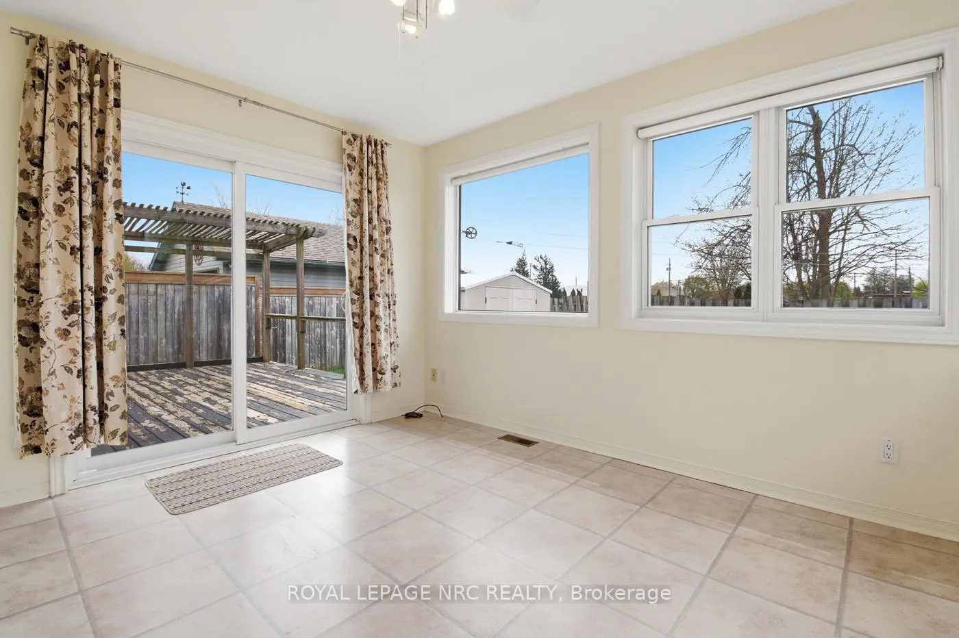 Photo 18 of 159 Nelles Road, Welland, Lincoln/Crowland — HOMEH