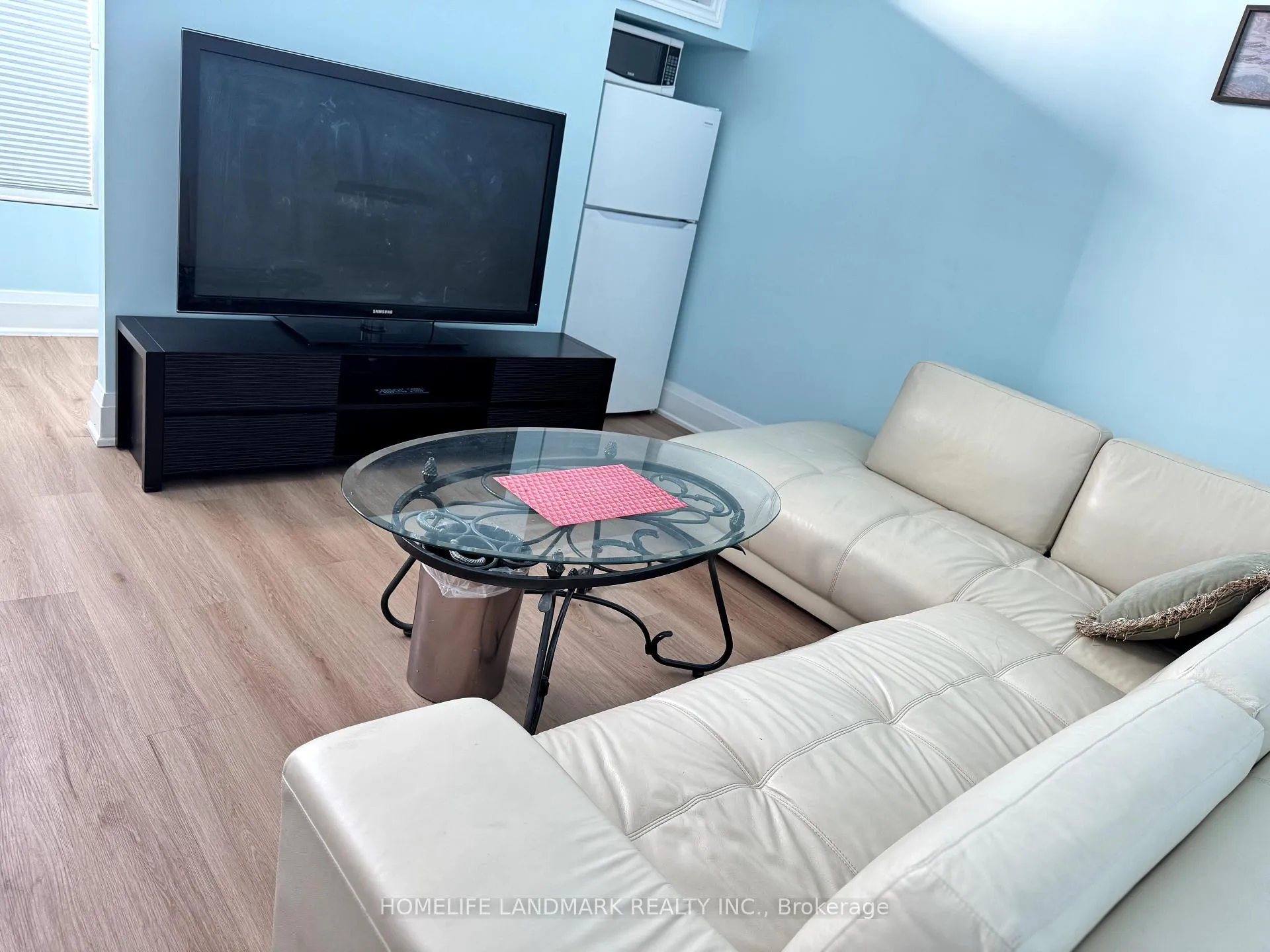 Photo 2 of Unit Unit 3, 33 Luzon Avenue, Markham, Box Grove — HOMEH