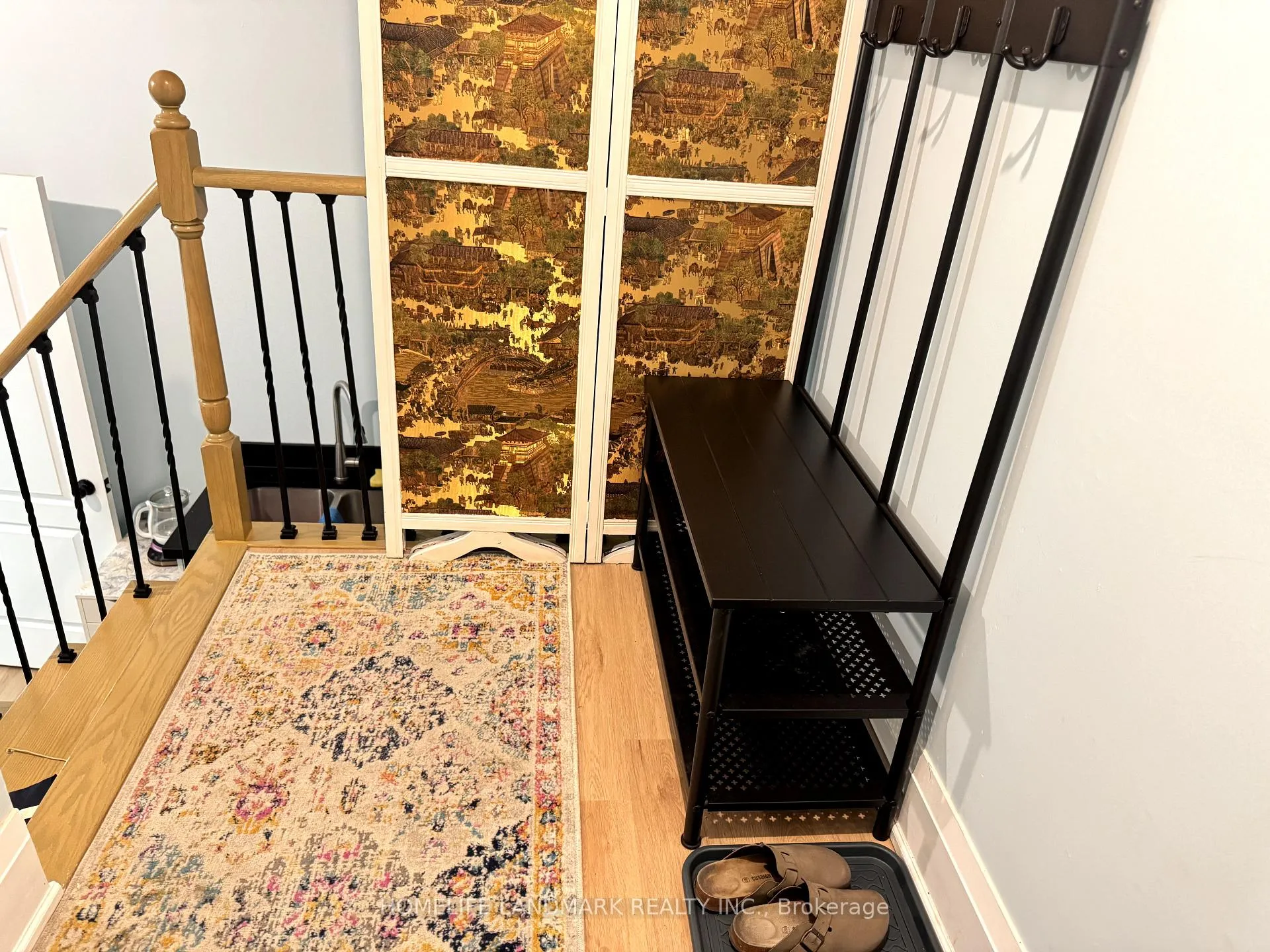Photo 4 of Unit Unit 3, 33 Luzon Avenue, Markham, Box Grove — HOMEH