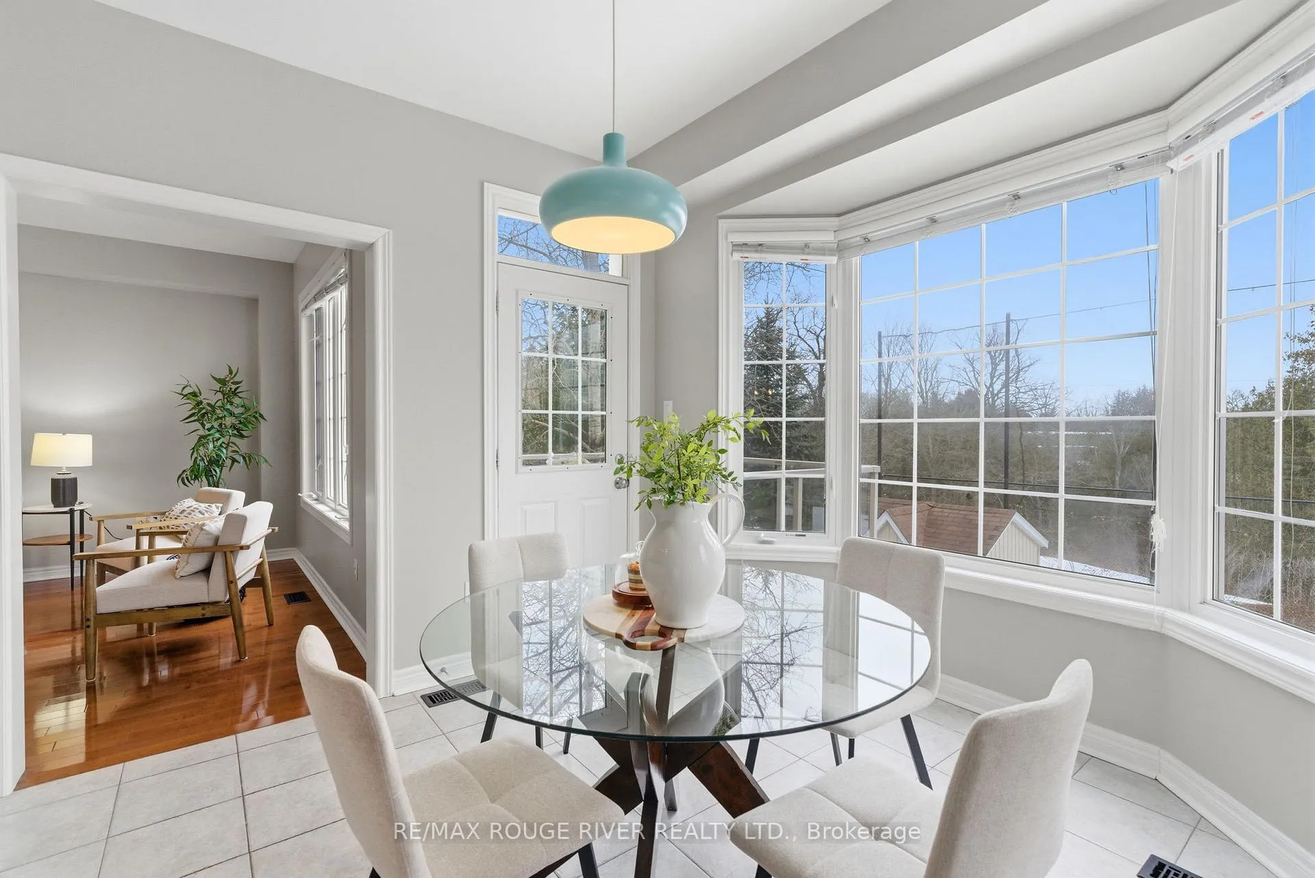 Photo 10 of 49 Helston Crescent, Whitby, Brooklin — HOMEH