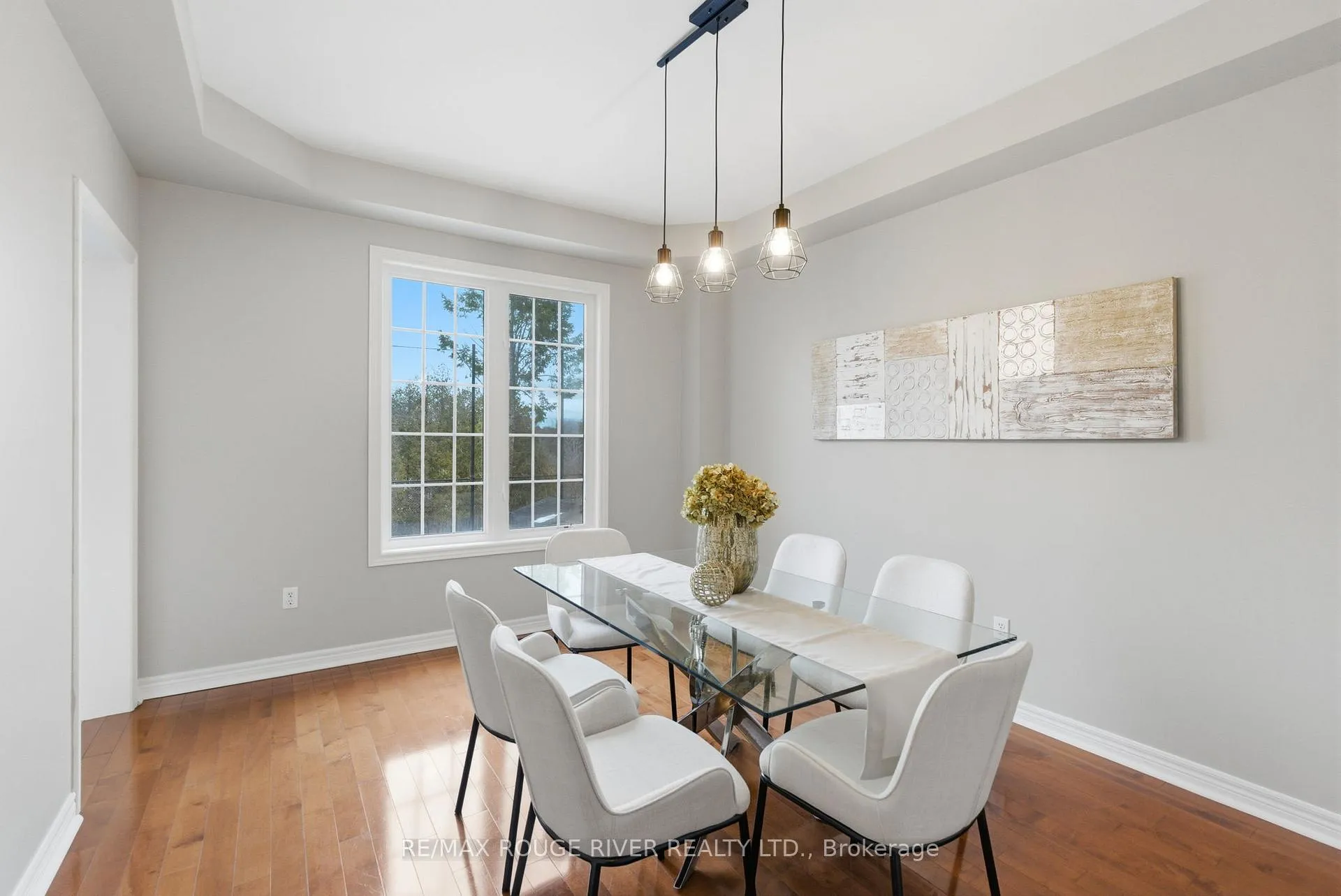 Photo 14 of 49 Helston Crescent, Whitby, Brooklin — HOMEH