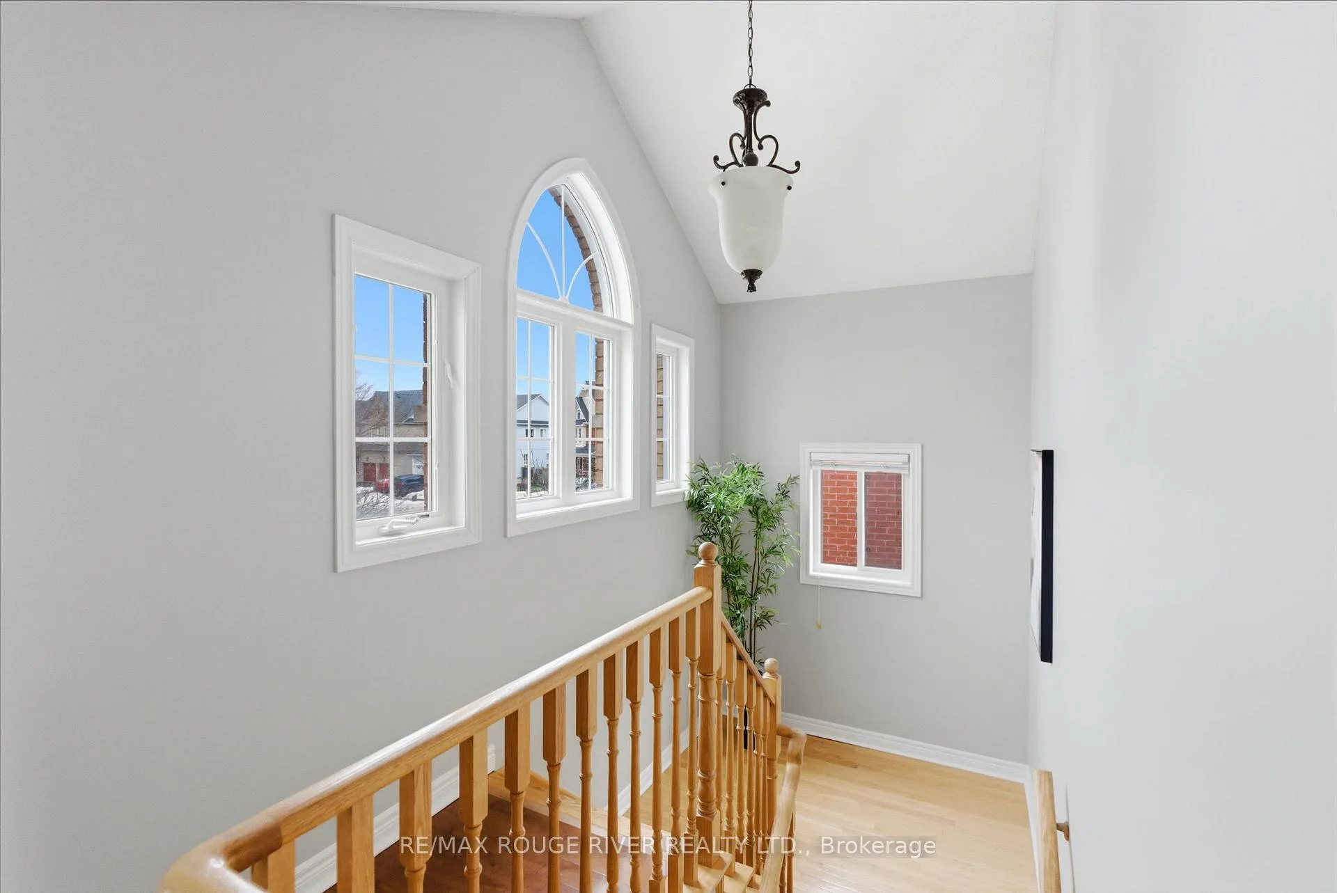 Photo 18 of 49 Helston Crescent, Whitby, Brooklin — HOMEH
