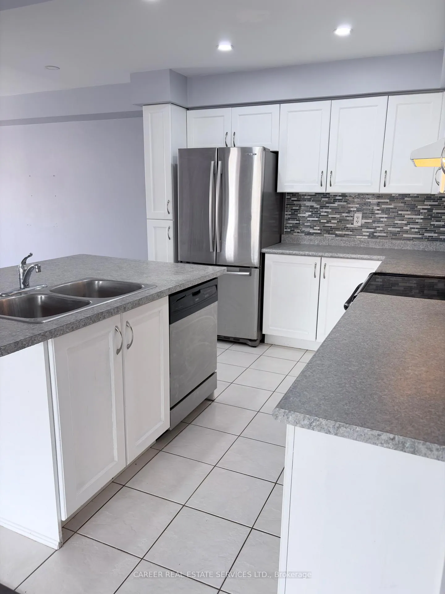 Photo 9 of 45 Blunden Road, Ajax, Central East — HOMEH