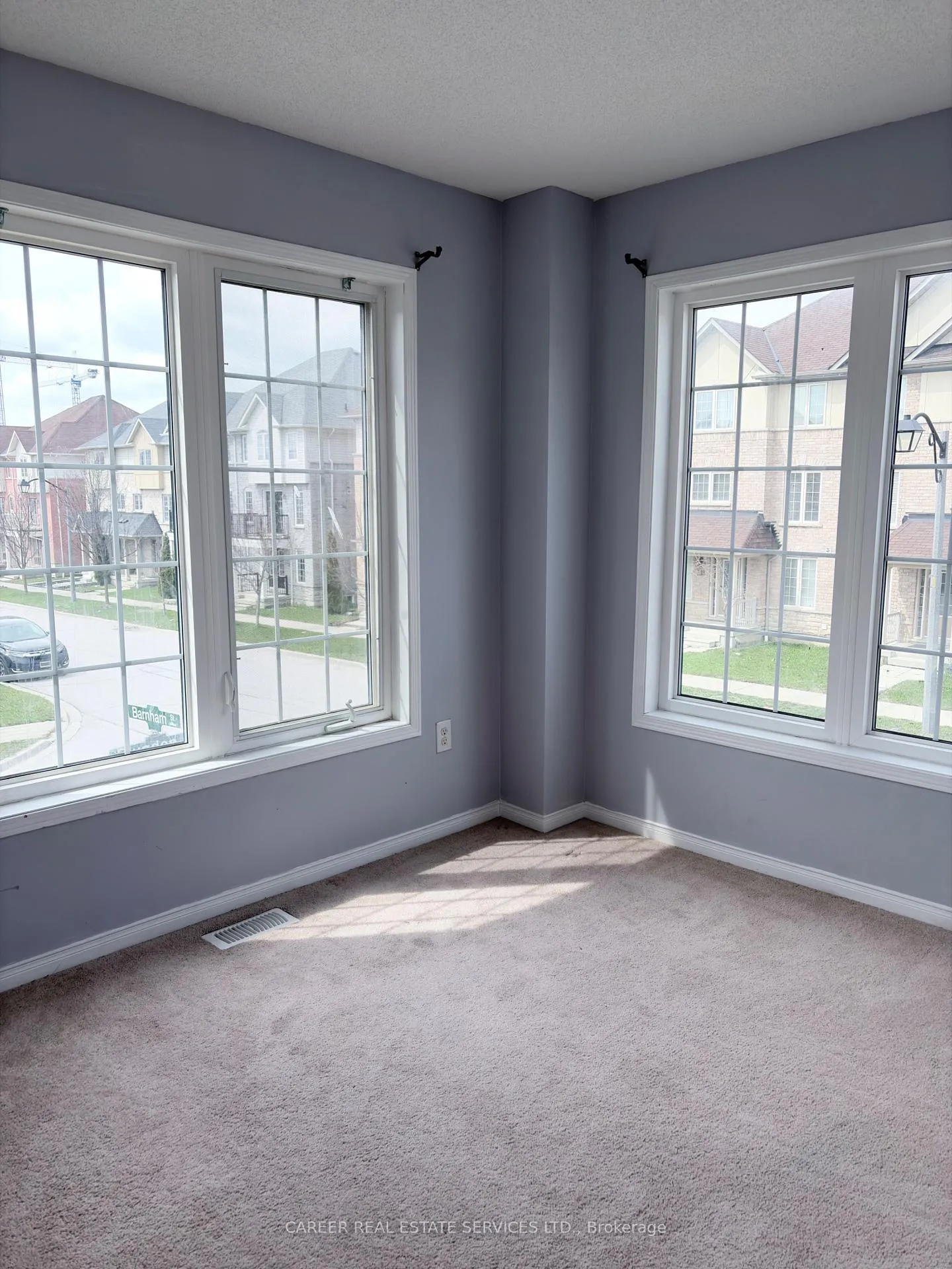 Photo 14 of 45 Blunden Road, Ajax, Central East — HOMEH