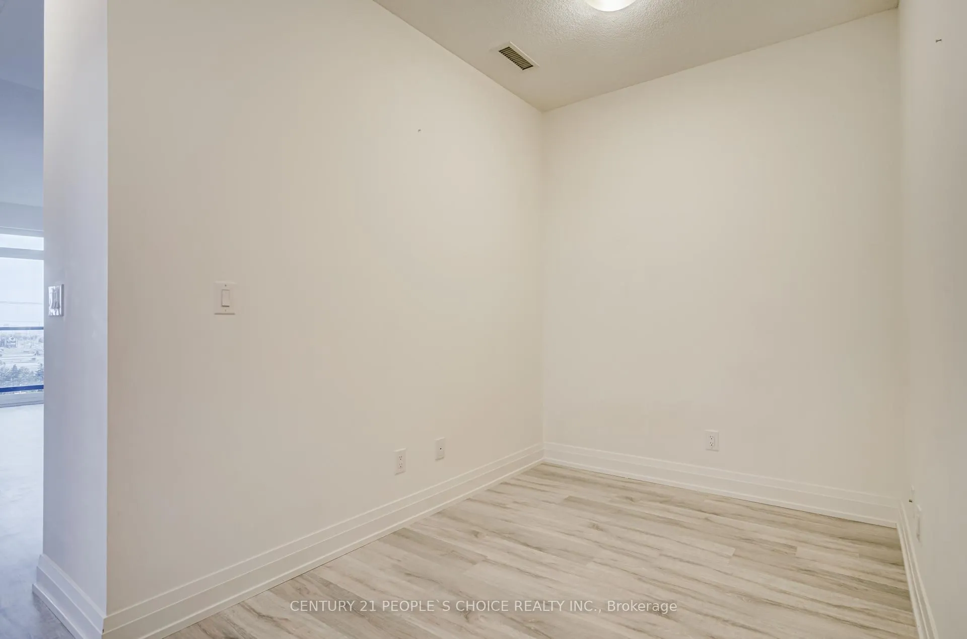 Photo 8 of Unit 603, 3700 Highway 7 Road, Vaughan, Vaughan Corporate Centre — HOMEH