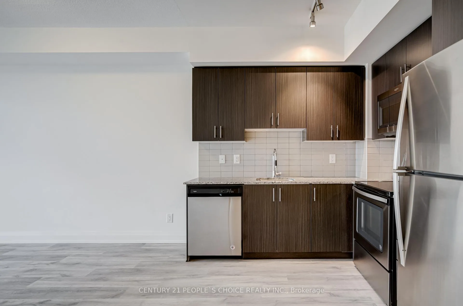 Photo 12 of Unit 603, 3700 Highway 7 Road, Vaughan, Vaughan Corporate Centre — HOMEH
