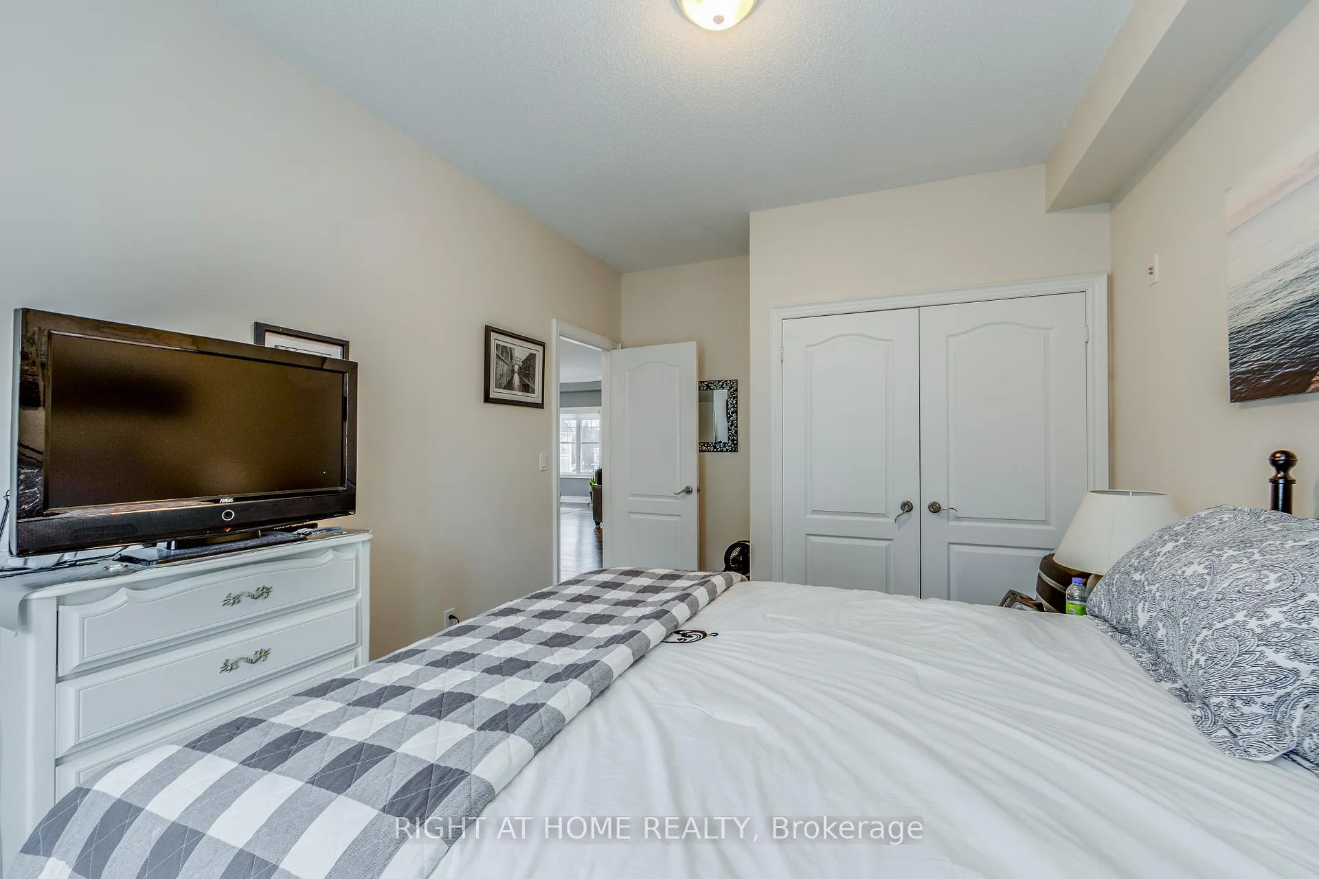 Photo 10 of Unit 37, 1295 Wharf Street, Pickering, Bay Ridges — HOMEH