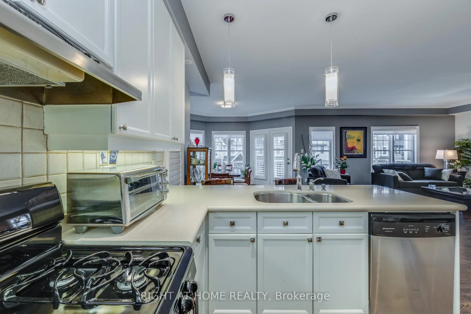 Photo 17 of Unit 37, 1295 Wharf Street, Pickering, Bay Ridges — HOMEH