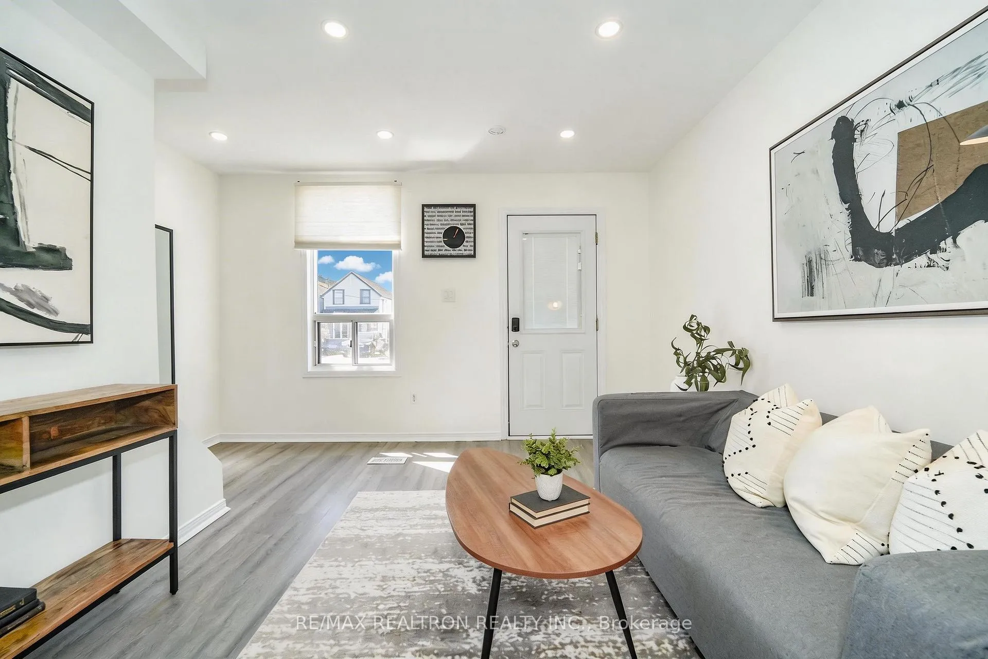 Front of Unit Upper, 47 Greendale Avenue