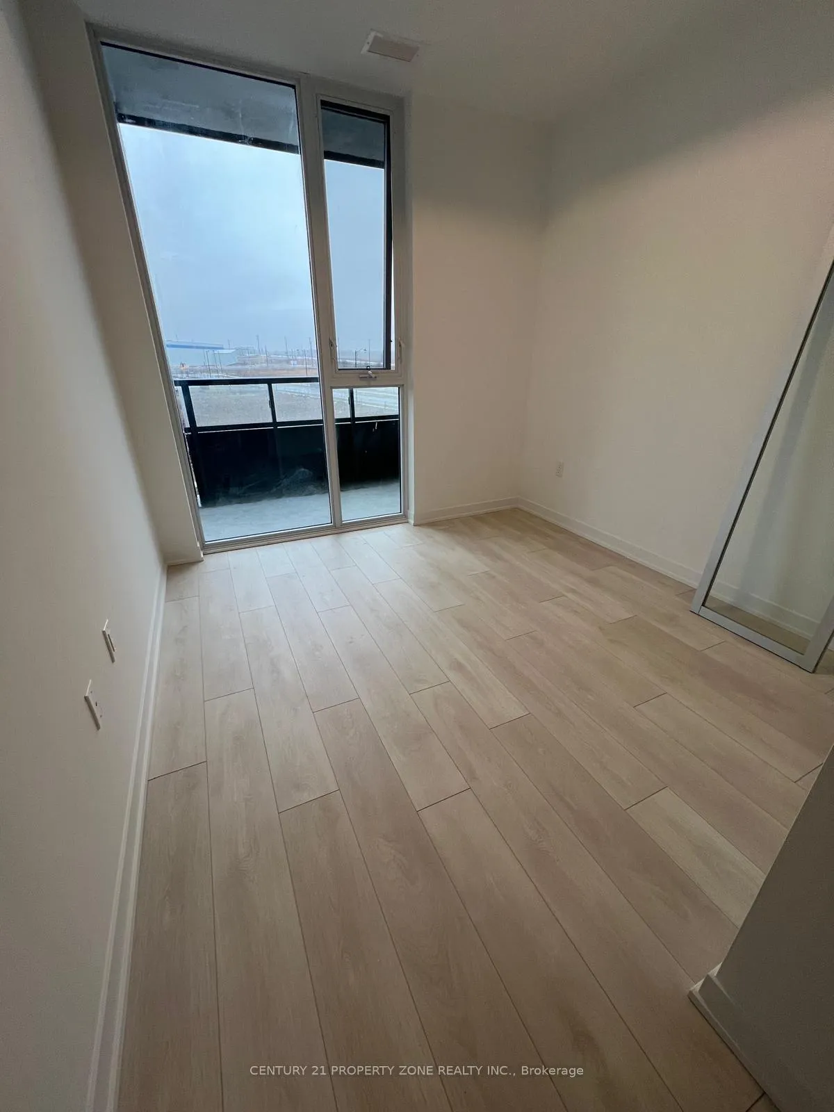 Photo 7 of Unit 315, 4875 Power Common, Burlington, Uptown — HOMEH