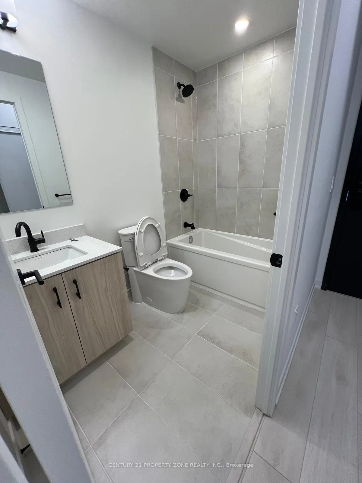 Photo 11 of Unit 315, 4875 Power Common, Burlington, Uptown — HOMEH