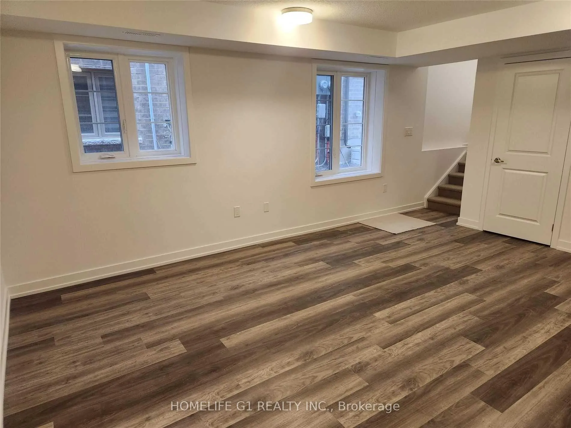 Photo 2 of Unit 29, 205 West Oak Trail, Kitchener, Rosenburg — HOMEH