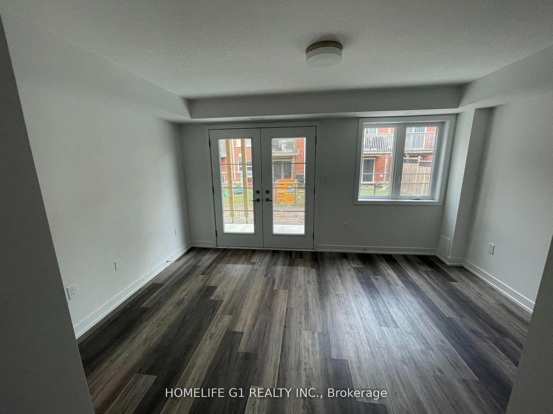 Photo 5 of Unit 29, 205 West Oak Trail, Kitchener, Rosenburg — HOMEH