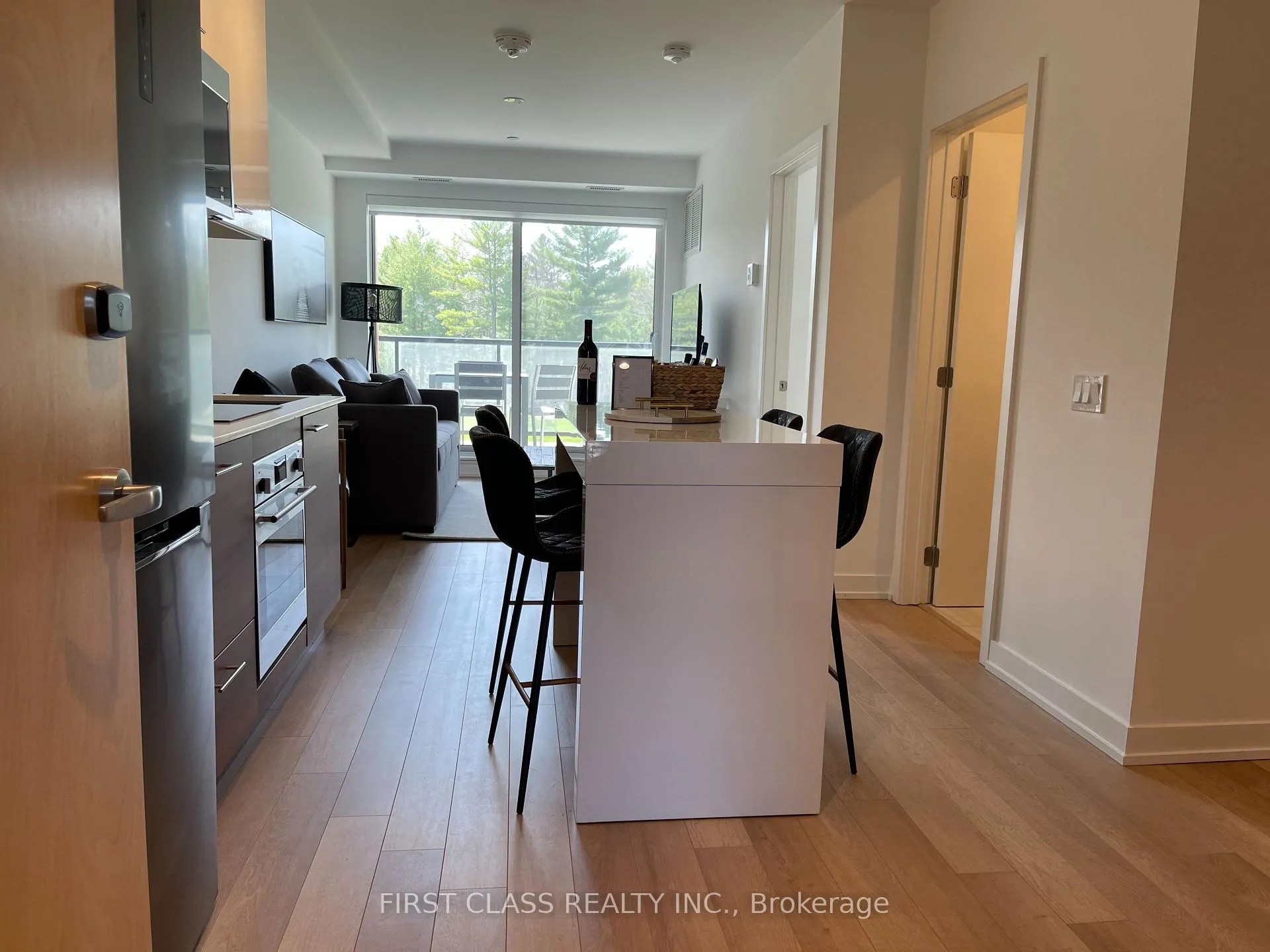 Photo 3 of Unit 306, 120 Carrick Trail, Gravenhurst, Muskoka (S) — HOMEH