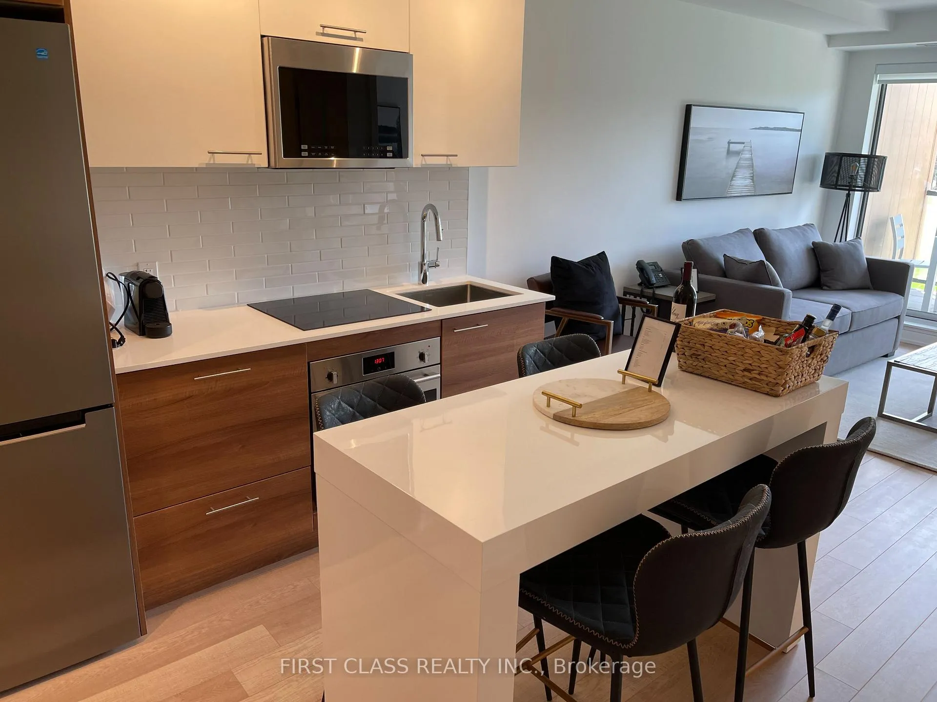 Photo 6 of Unit 306, 120 Carrick Trail, Gravenhurst, Muskoka (S) — HOMEH