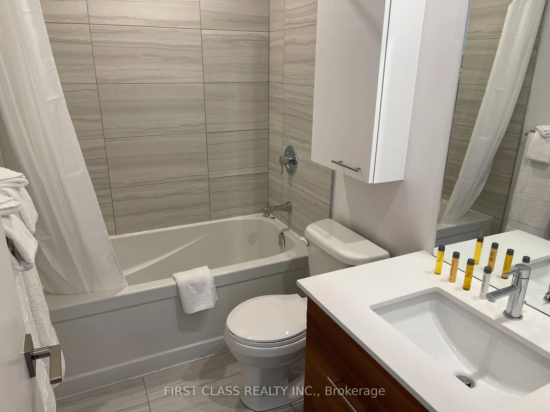 Photo 10 of Unit 306, 120 Carrick Trail, Gravenhurst, Muskoka (S) — HOMEH