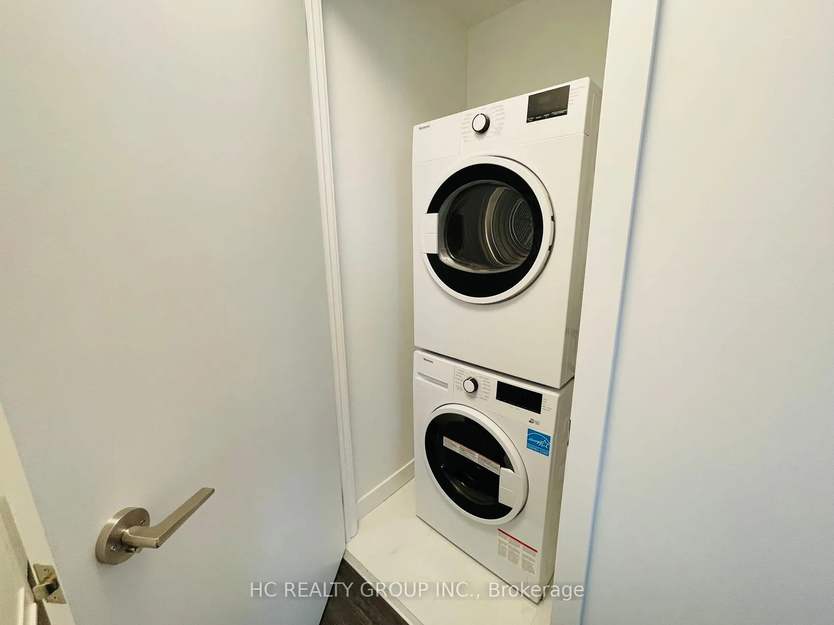 Photo 8 of Unit 708, 185 Alberta Avenue, Toronto, Oakwood Village — HOMEH