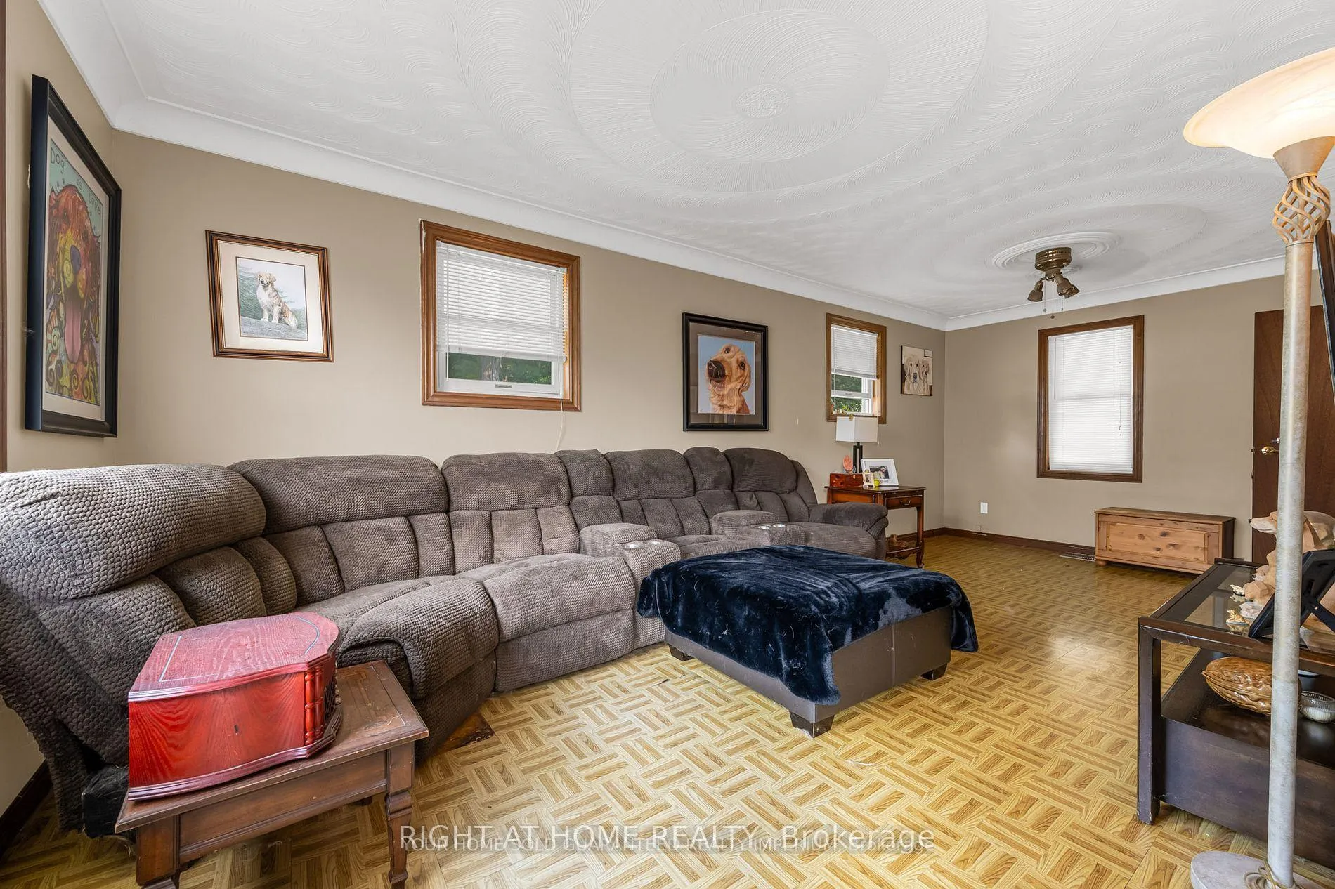 Photo 4 of 333 Limeridge Road E, Hamilton, Bruleville — HOMEH