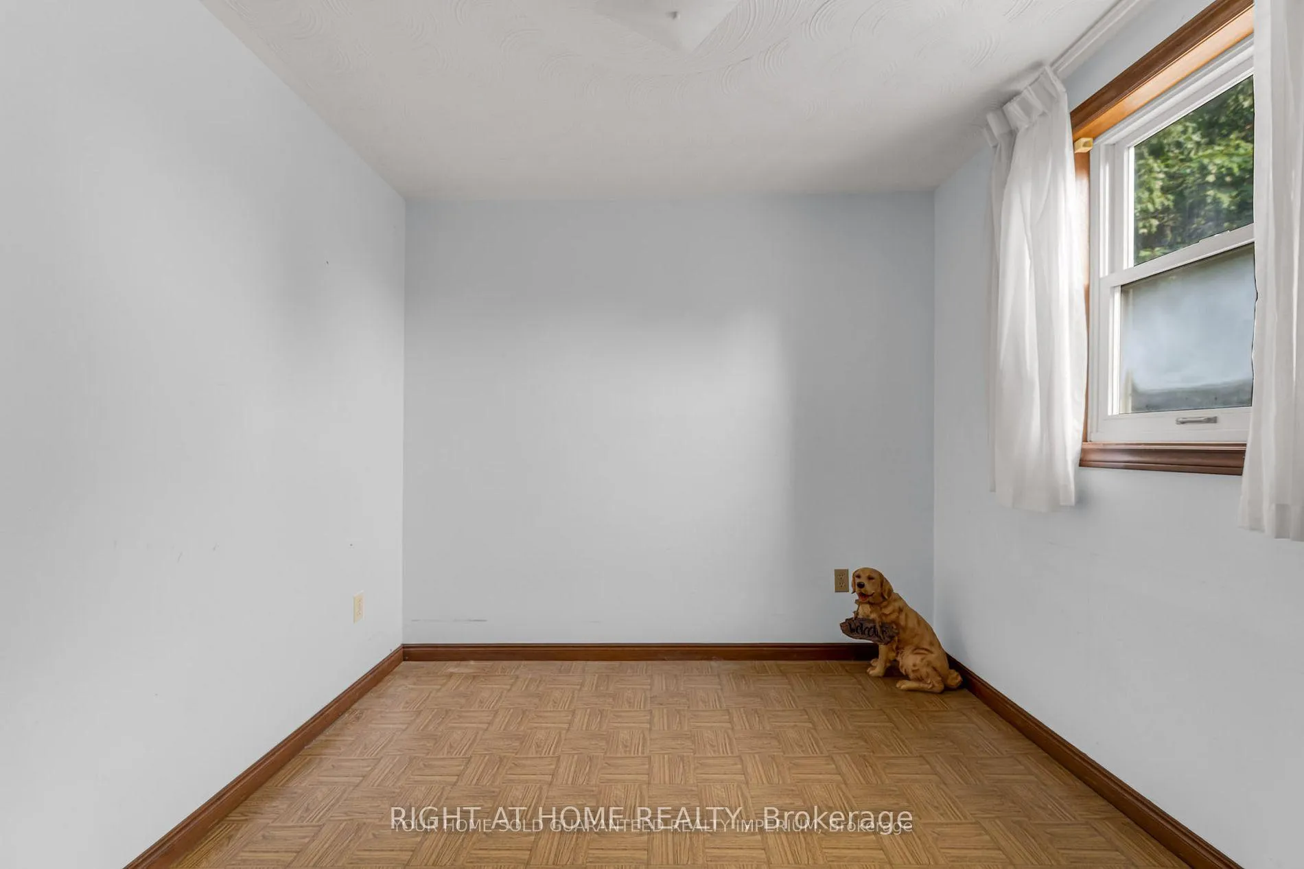 Photo 12 of 333 Limeridge Road E, Hamilton, Bruleville — HOMEH