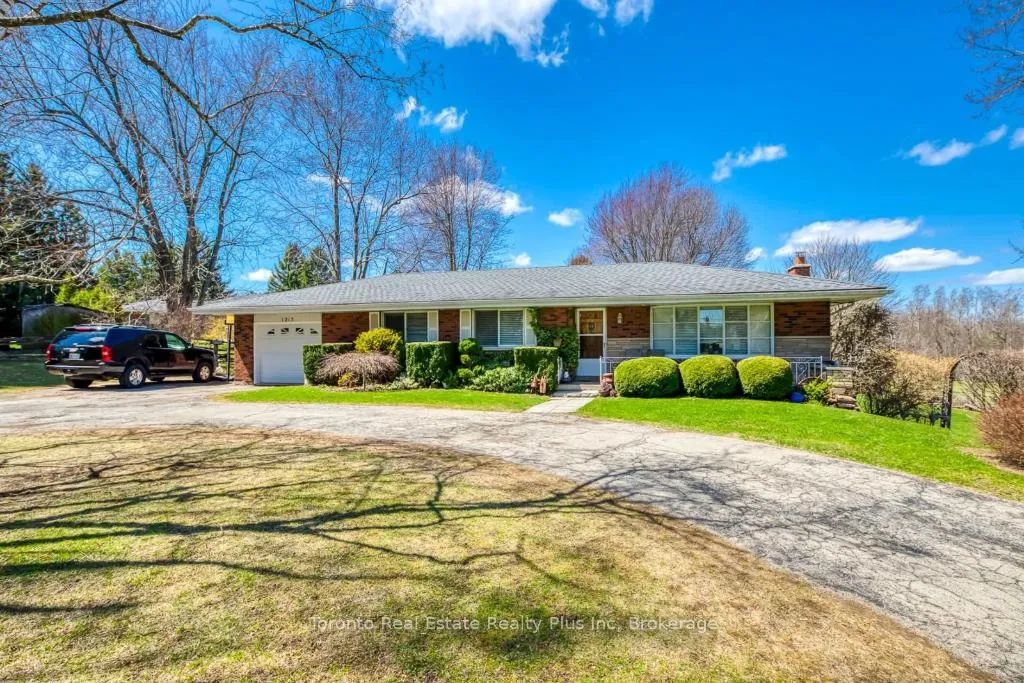 Photo 8 of 1215 Britannia Road, Burlington, Rural Burlington — HOMEH