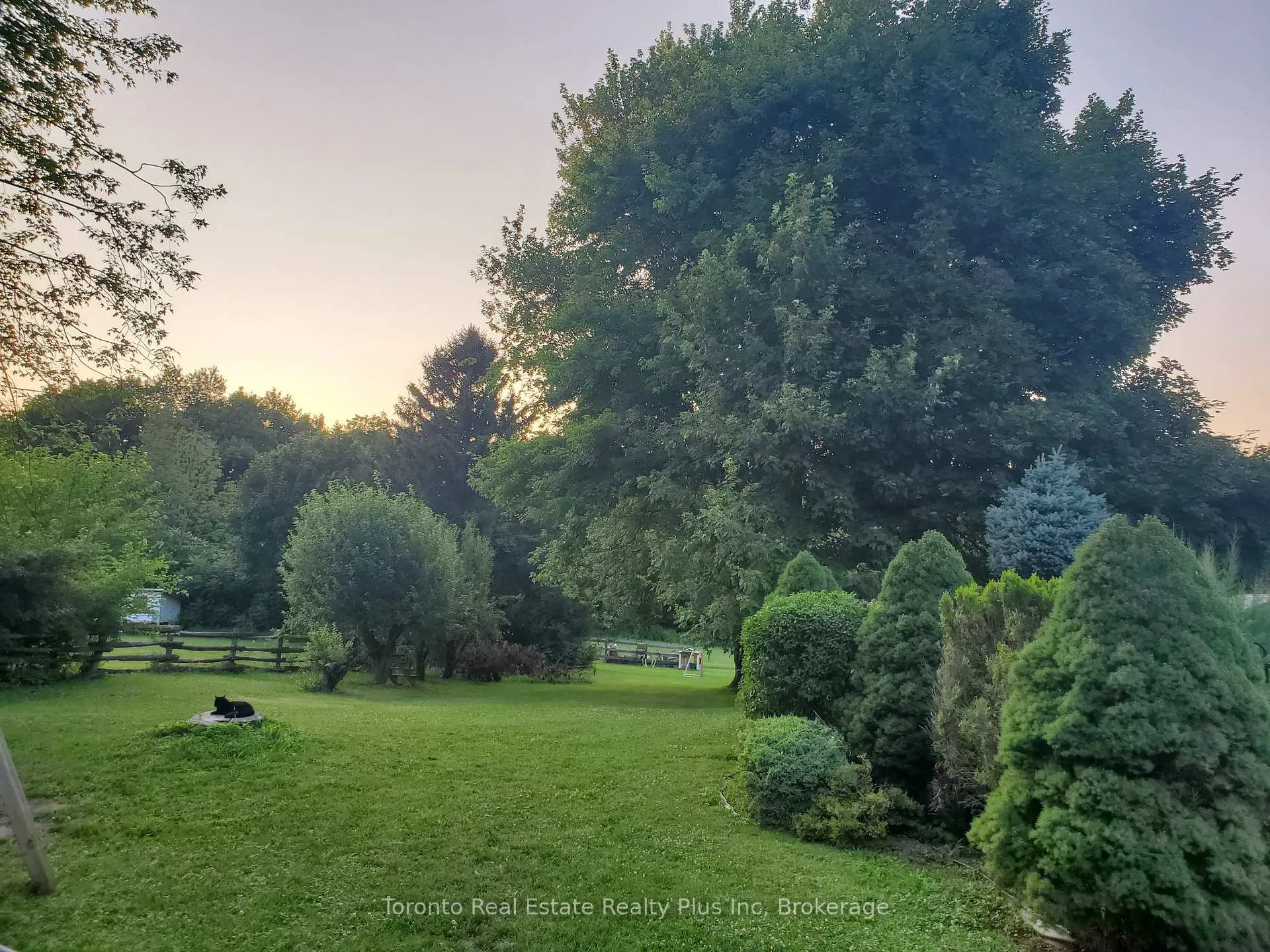 Photo 12 of 1215 Britannia Road, Burlington, Rural Burlington — HOMEH