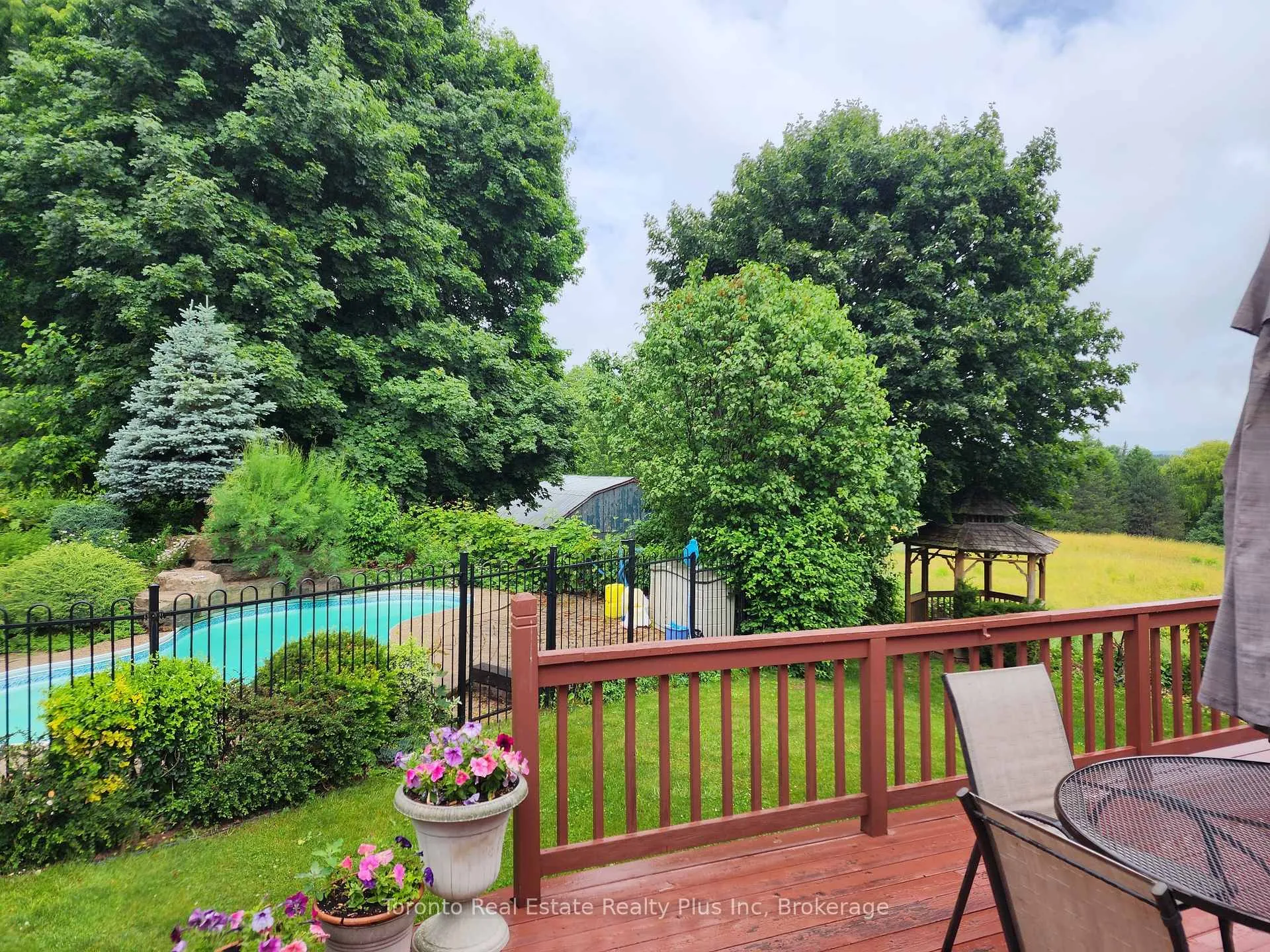 Photo 15 of 1215 Britannia Road, Burlington, Rural Burlington — HOMEH