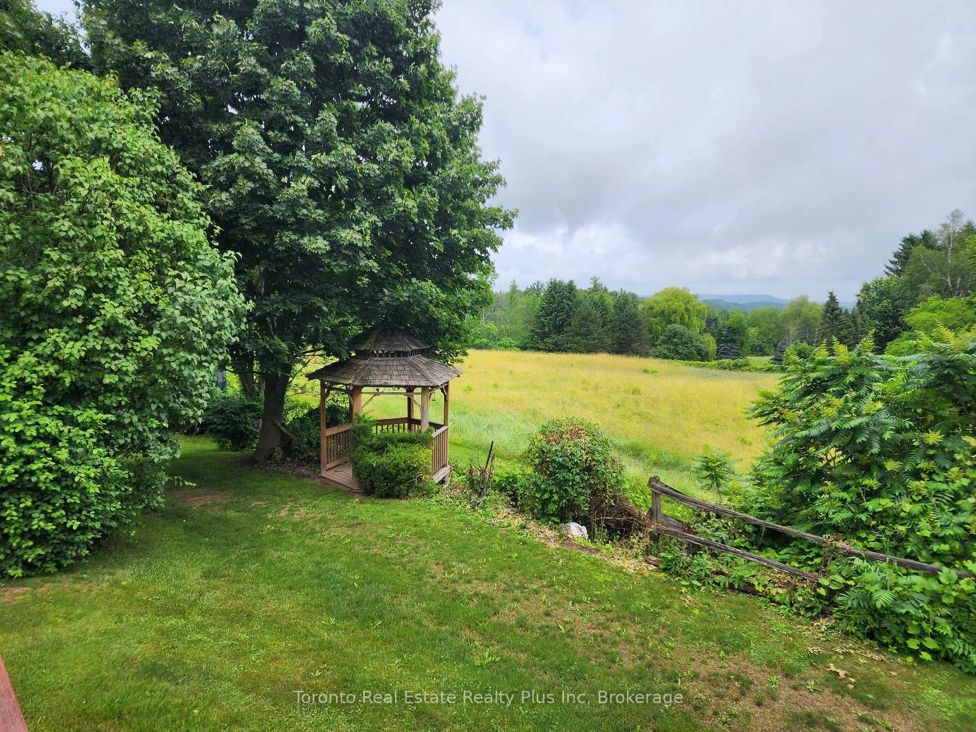 Photo 16 of 1215 Britannia Road, Burlington, Rural Burlington — HOMEH