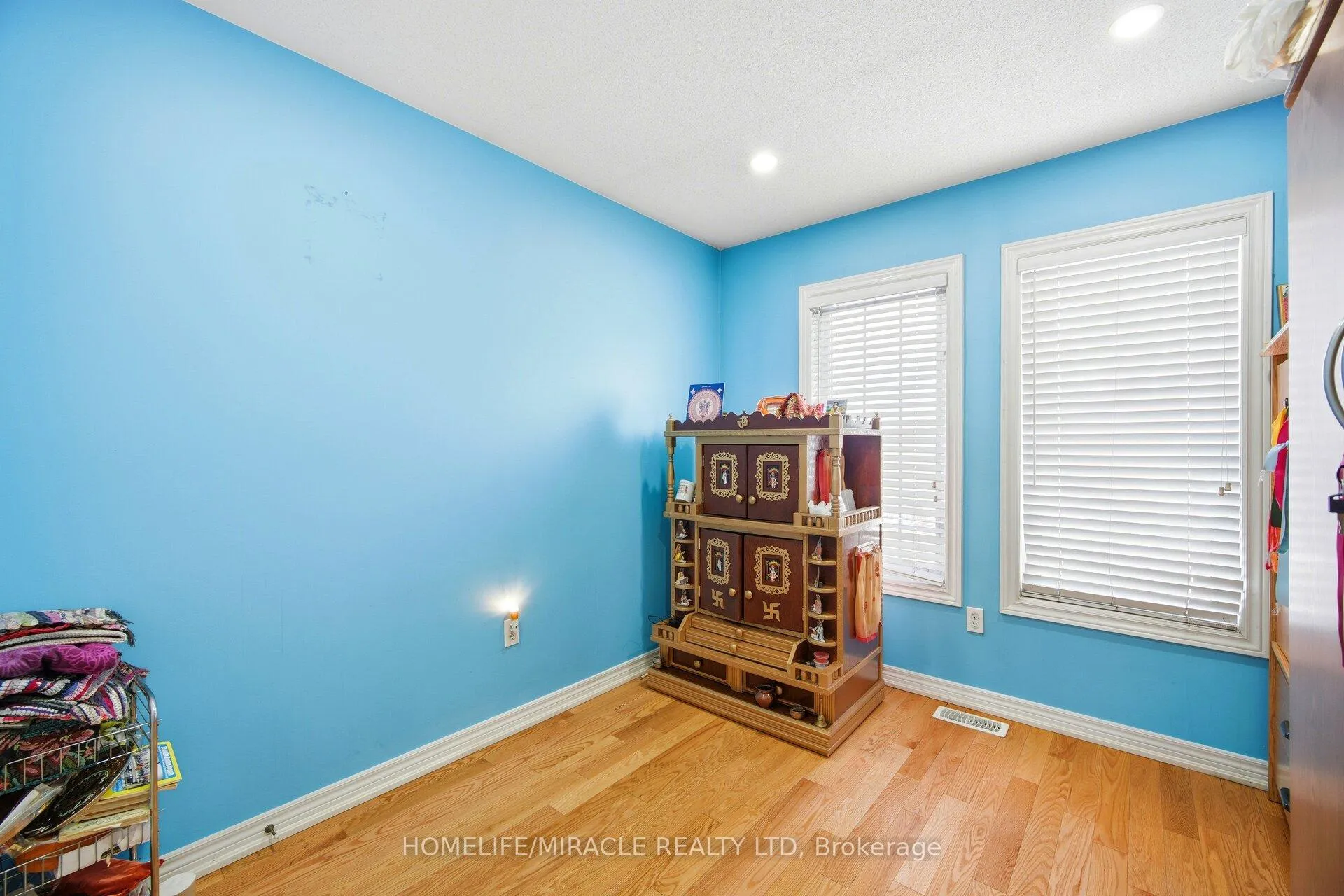 Photo 14 of 26 Goldsboro Road, Brampton, Bram East — HOMEH
