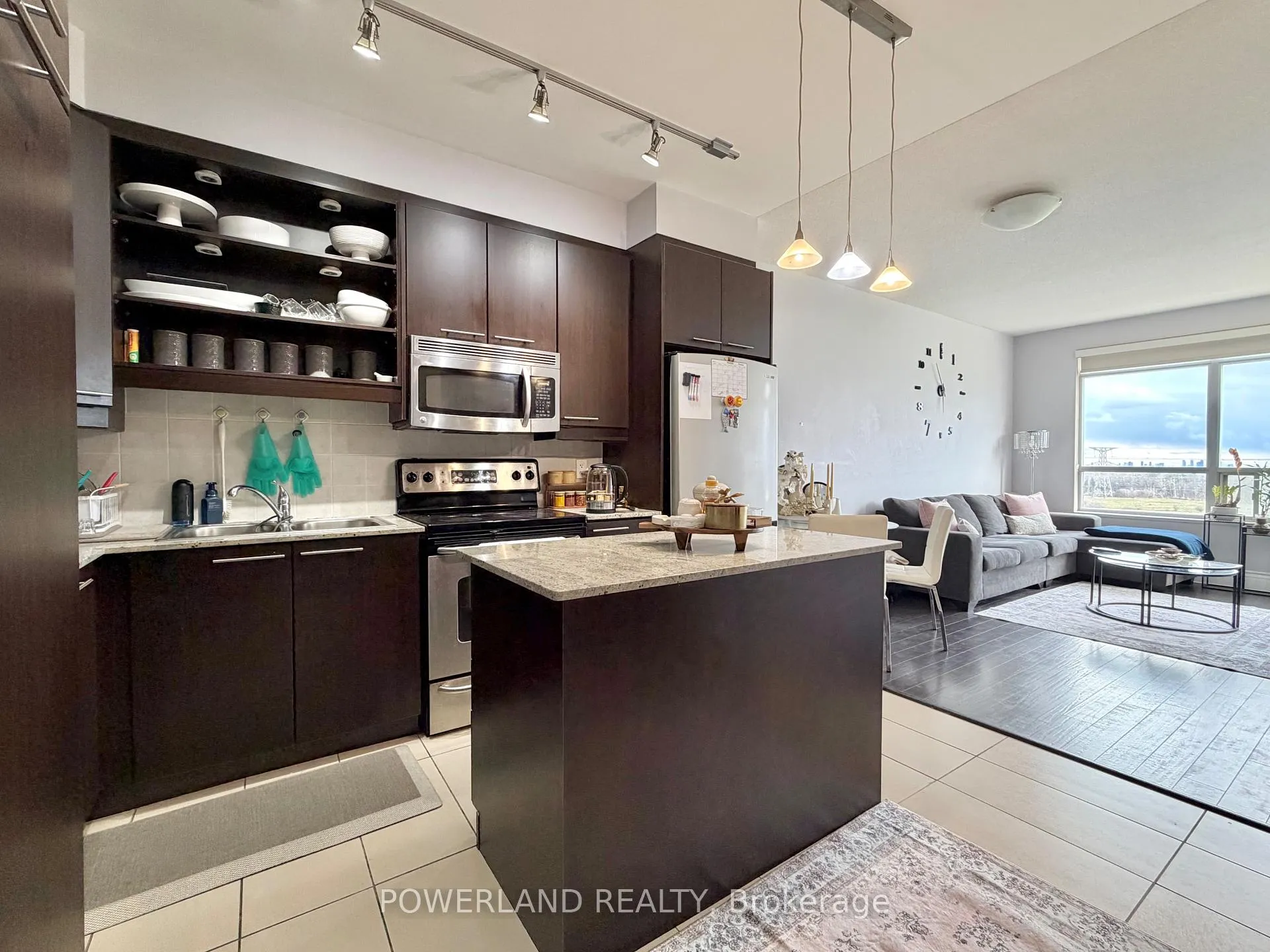 Photo 2 of Unit LPH10, 37 Galleria Parkway, Markham, Commerce Valley — HOMEH