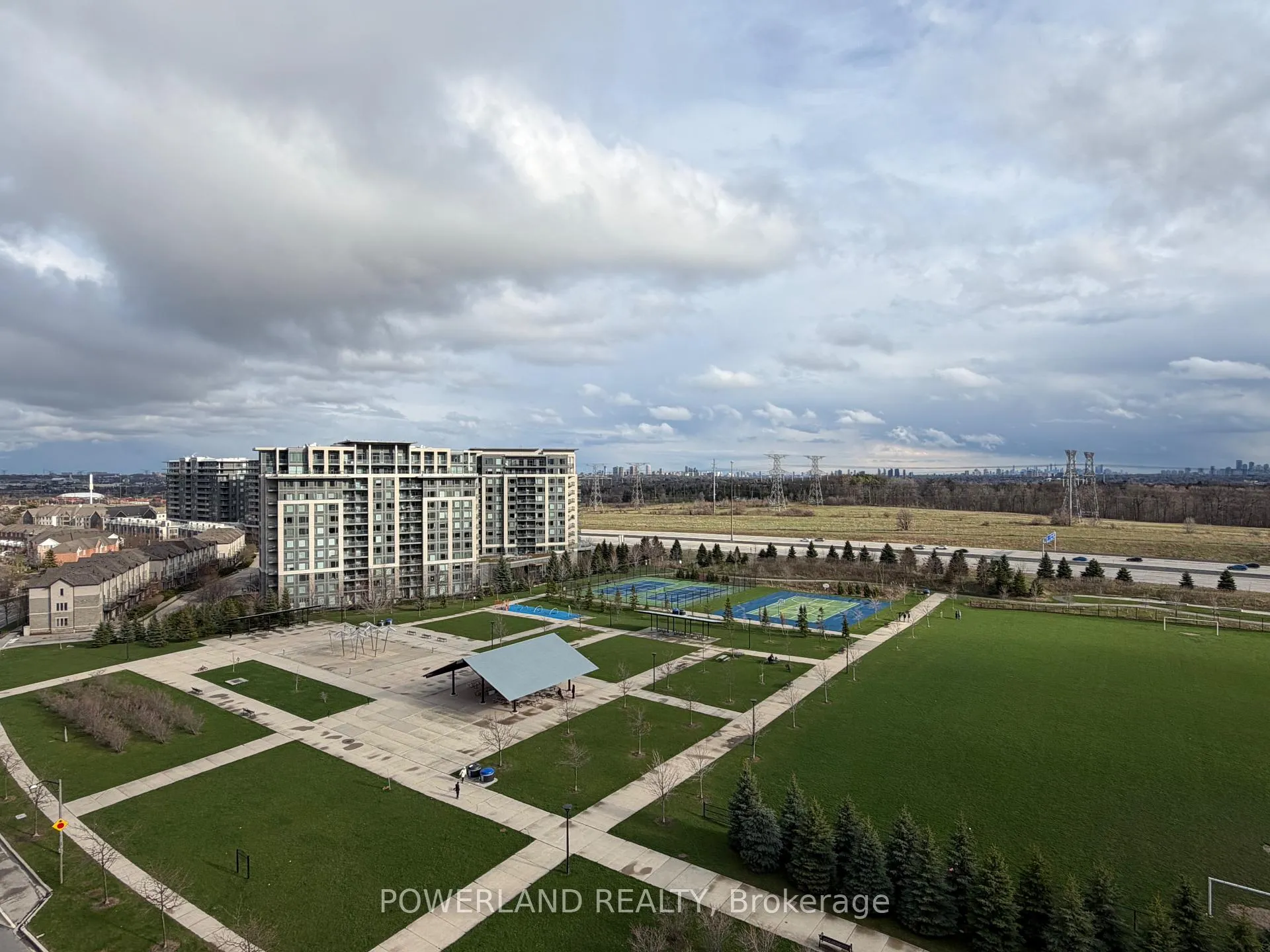 Photo 16 of Unit LPH10, 37 Galleria Parkway, Markham, Commerce Valley — HOMEH