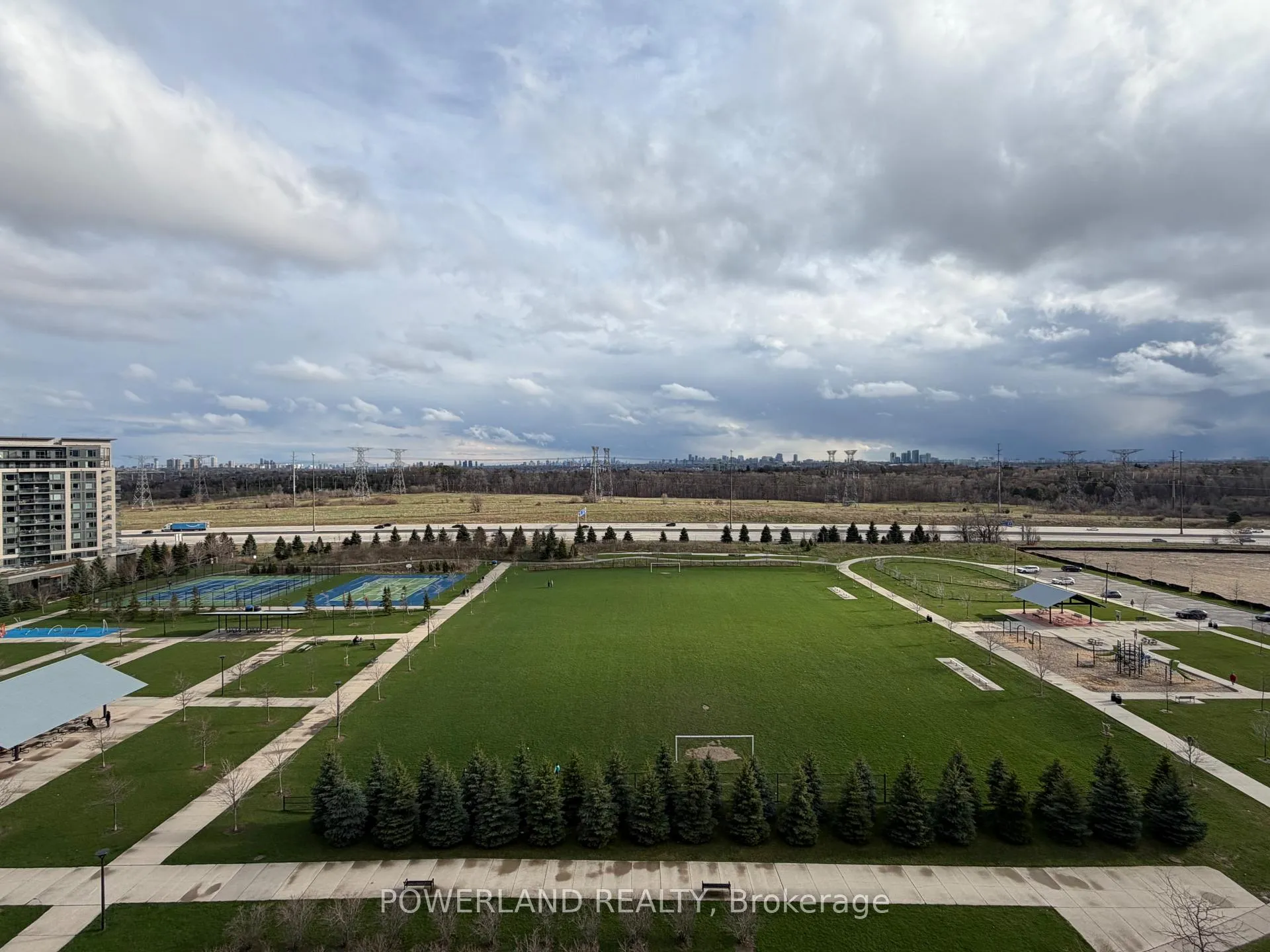 Photo 17 of Unit LPH10, 37 Galleria Parkway, Markham, Commerce Valley — HOMEH