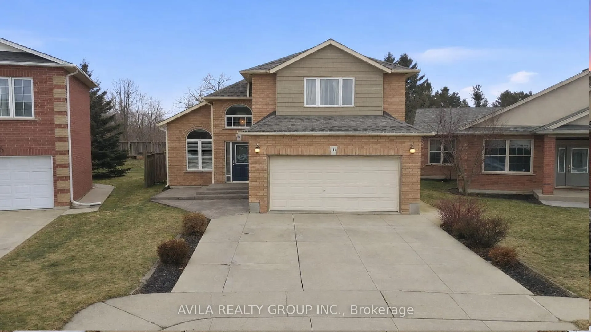 Front of 114 Braemar Ave CALEDONIA