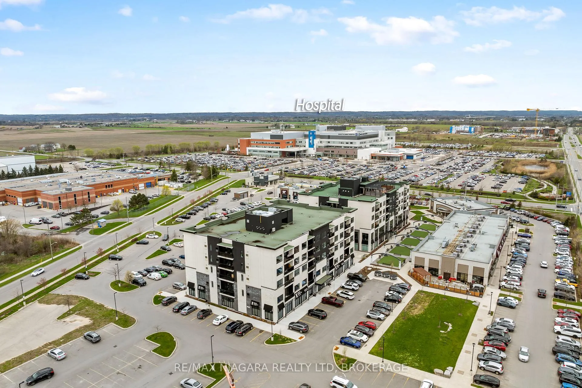 Photo 3 of Unit 202, 300B Fourth Avenue, St. Catharines, Ridley — HOMEH