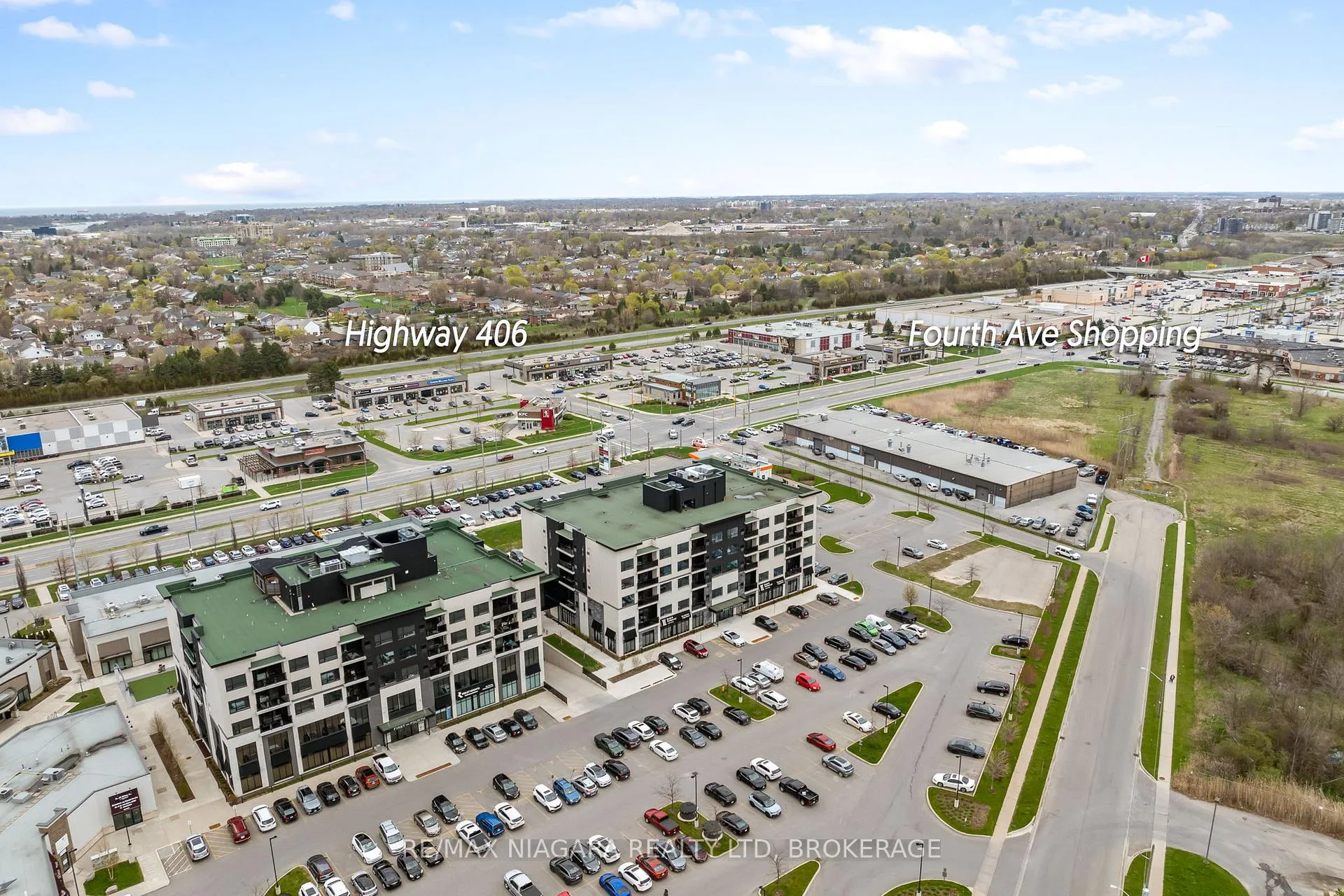 Photo 4 of Unit 202, 300B Fourth Avenue, St. Catharines, Ridley — HOMEH