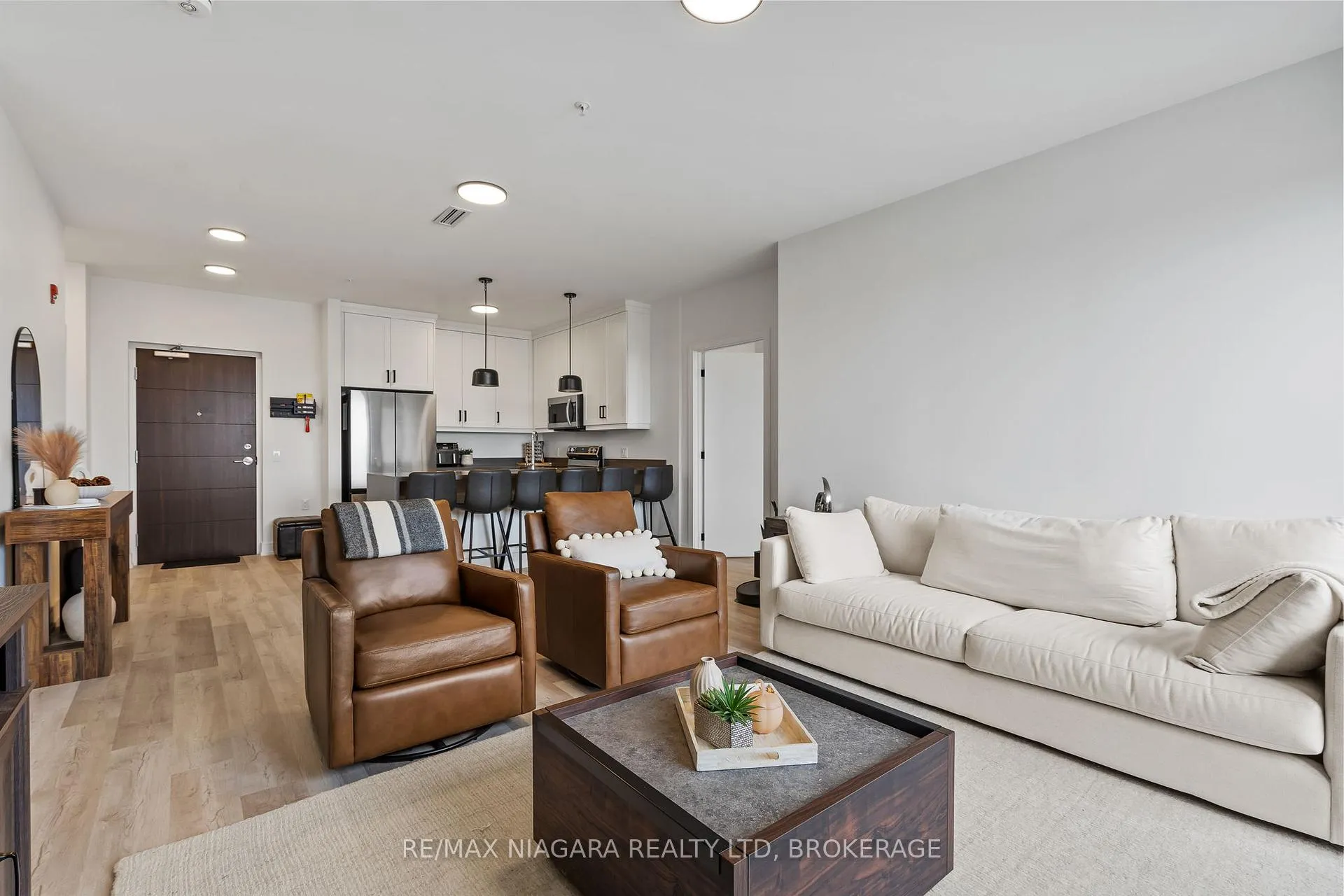 Photo 7 of Unit 202, 300B Fourth Avenue, St. Catharines, Ridley — HOMEH