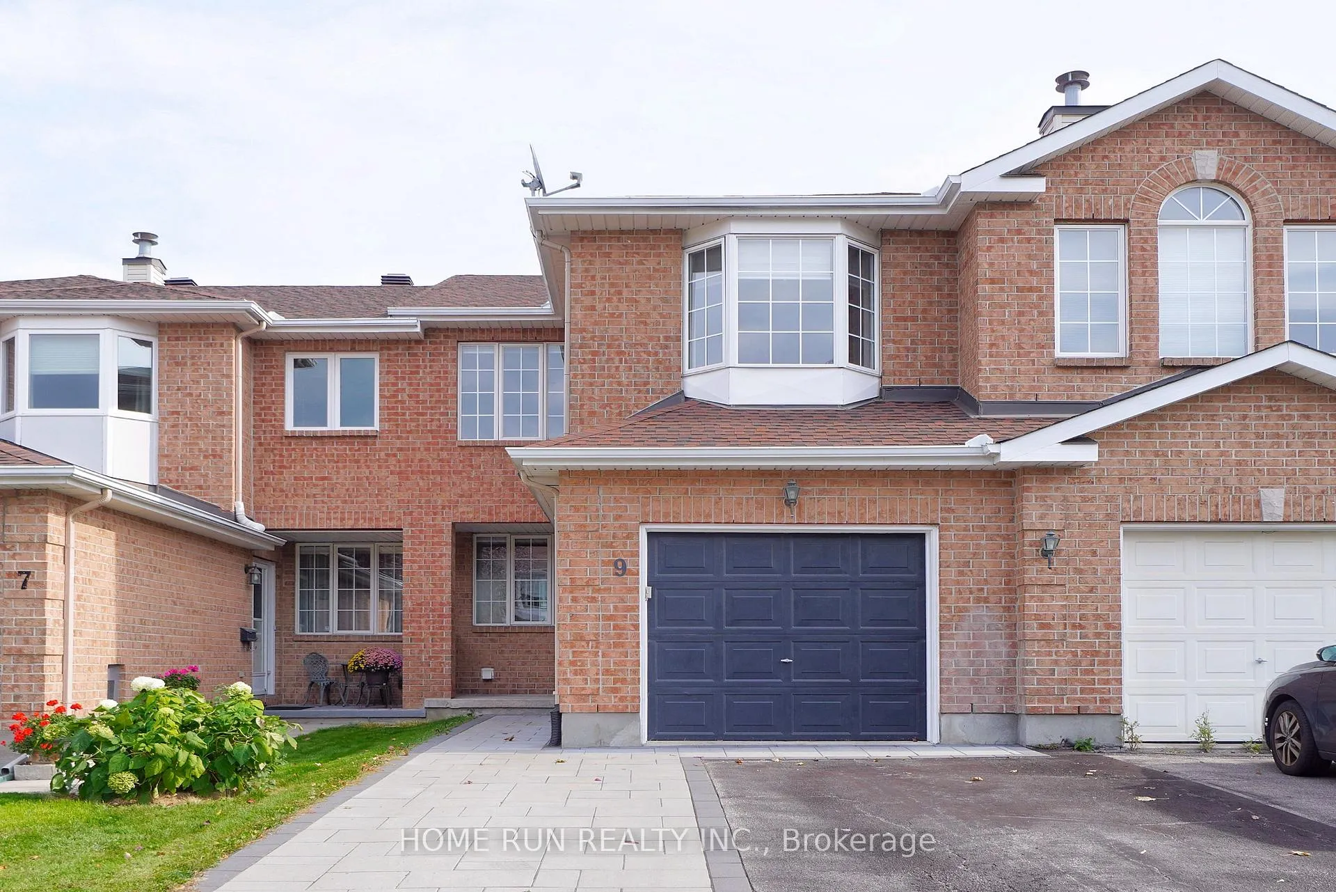 Photo 1 of 9 Angus Drive, Ottawa, Kanata - Katimavik — HOMEH