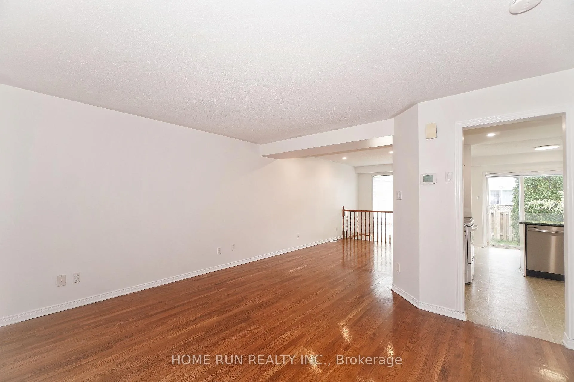 Photo 5 of 9 Angus Drive, Ottawa, Kanata - Katimavik — HOMEH