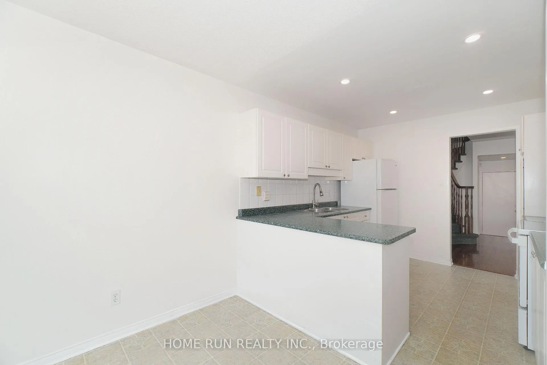 Photo 15 of 9 Angus Drive, Ottawa, Kanata - Katimavik — HOMEH