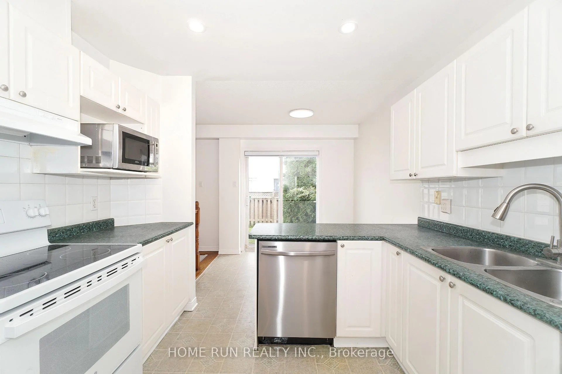 Photo 17 of 9 Angus Drive, Ottawa, Kanata - Katimavik — HOMEH