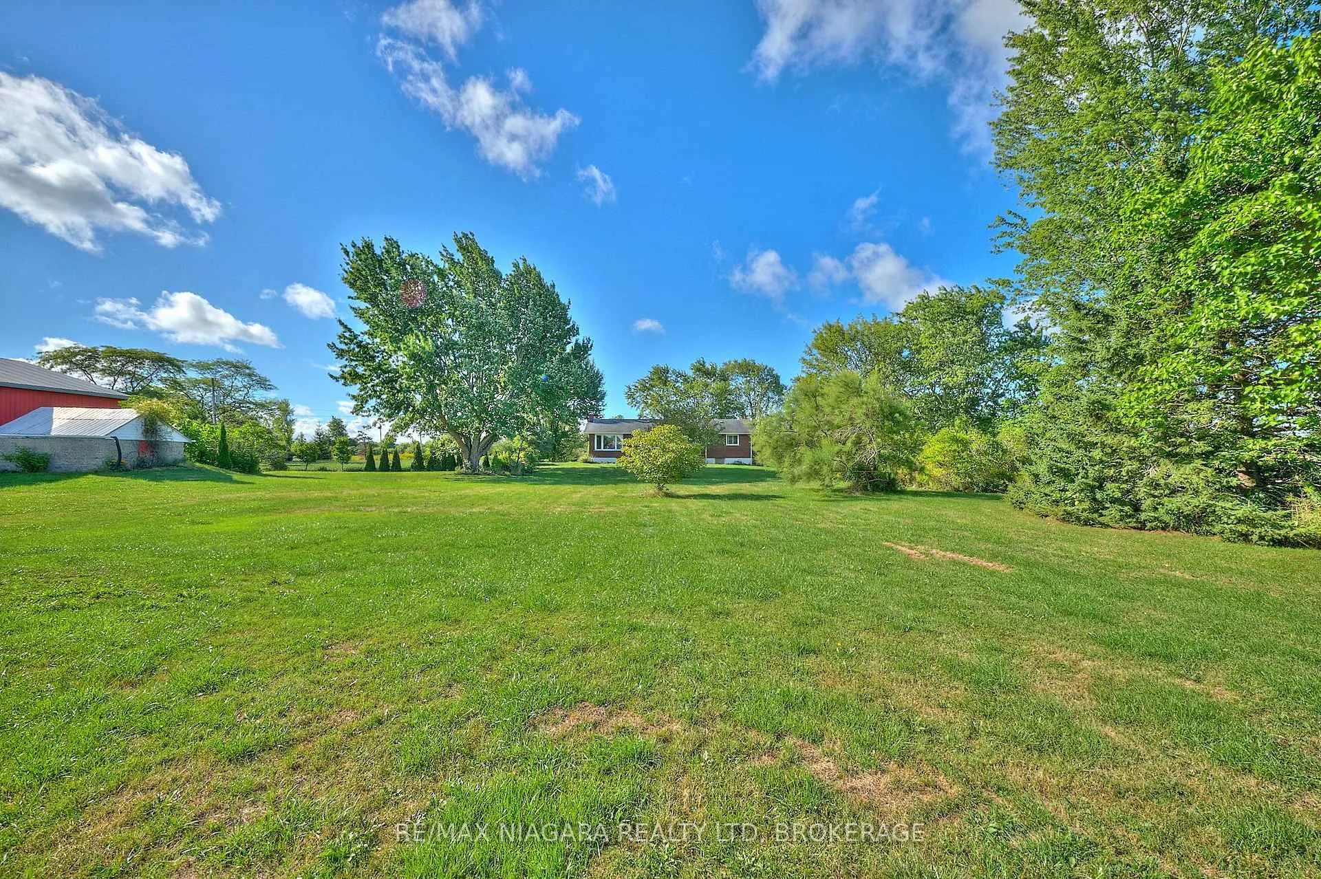 Photo 14 of 32626 Clarendon Street W, Wainfleet, Marshville/Winger — HOMEH