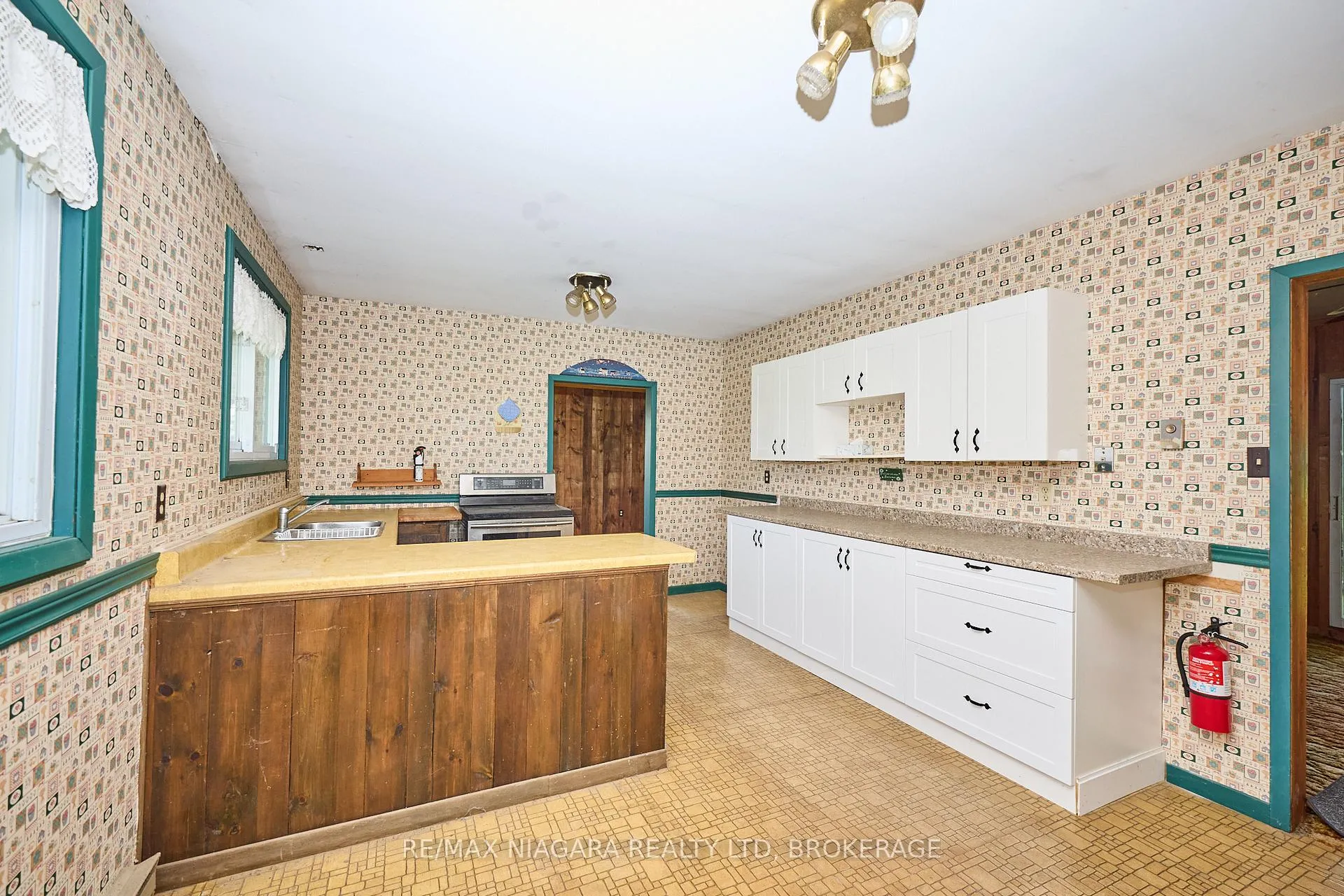Photo 35 of 32626 Clarendon Street W, Wainfleet, Marshville/Winger — HOMEH