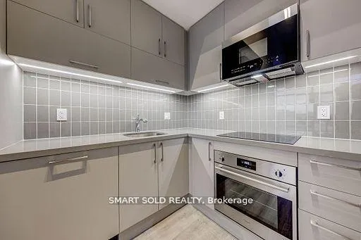 Photo 7 of Unit D615, 38 Andre De Grasse Street S, Markham, Unionville — HOMEH