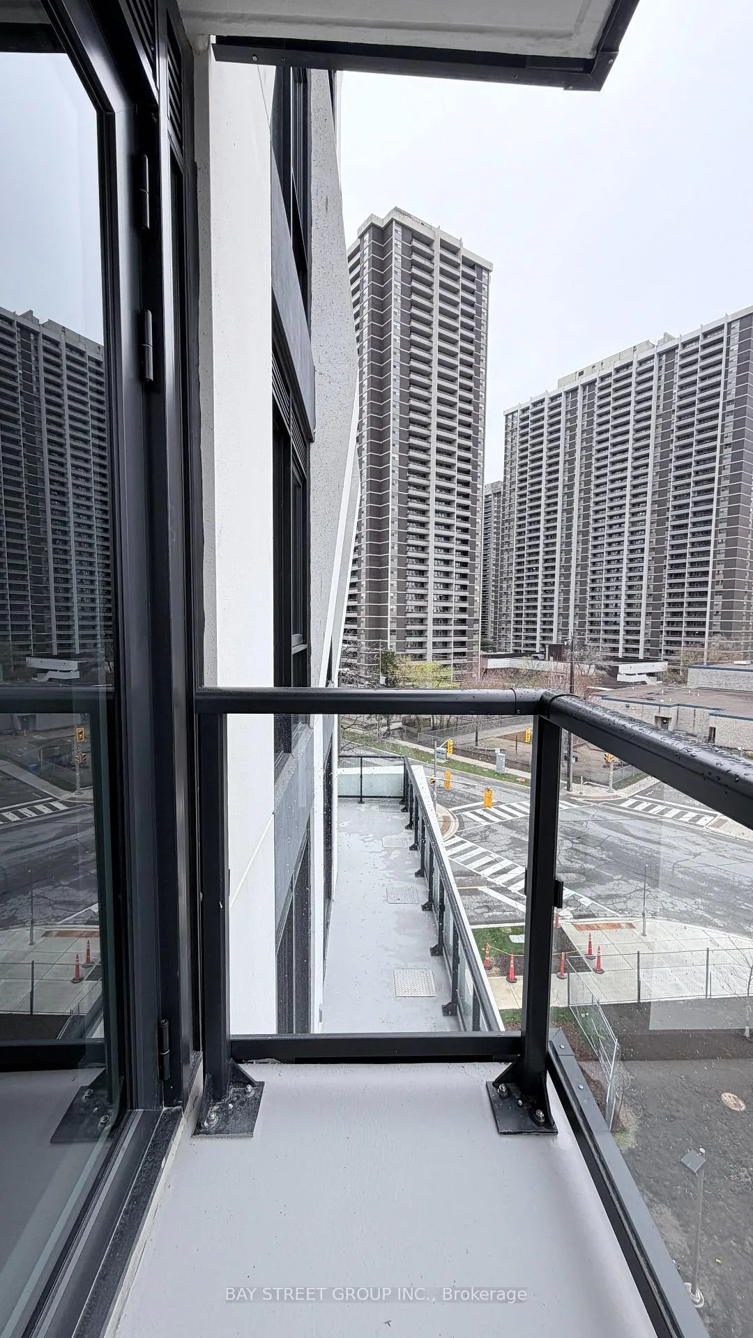 Photo 10 of Unit 607, 60 Central Park Roadway, Etobicoke, Islington-City Centre West — HOMEH
