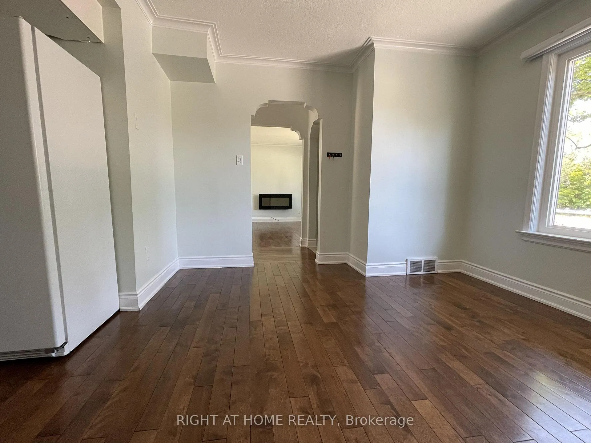 Photo 7 of 230 Martin Grove Road, Etobicoke, Islington-City Centre West — HOMEH