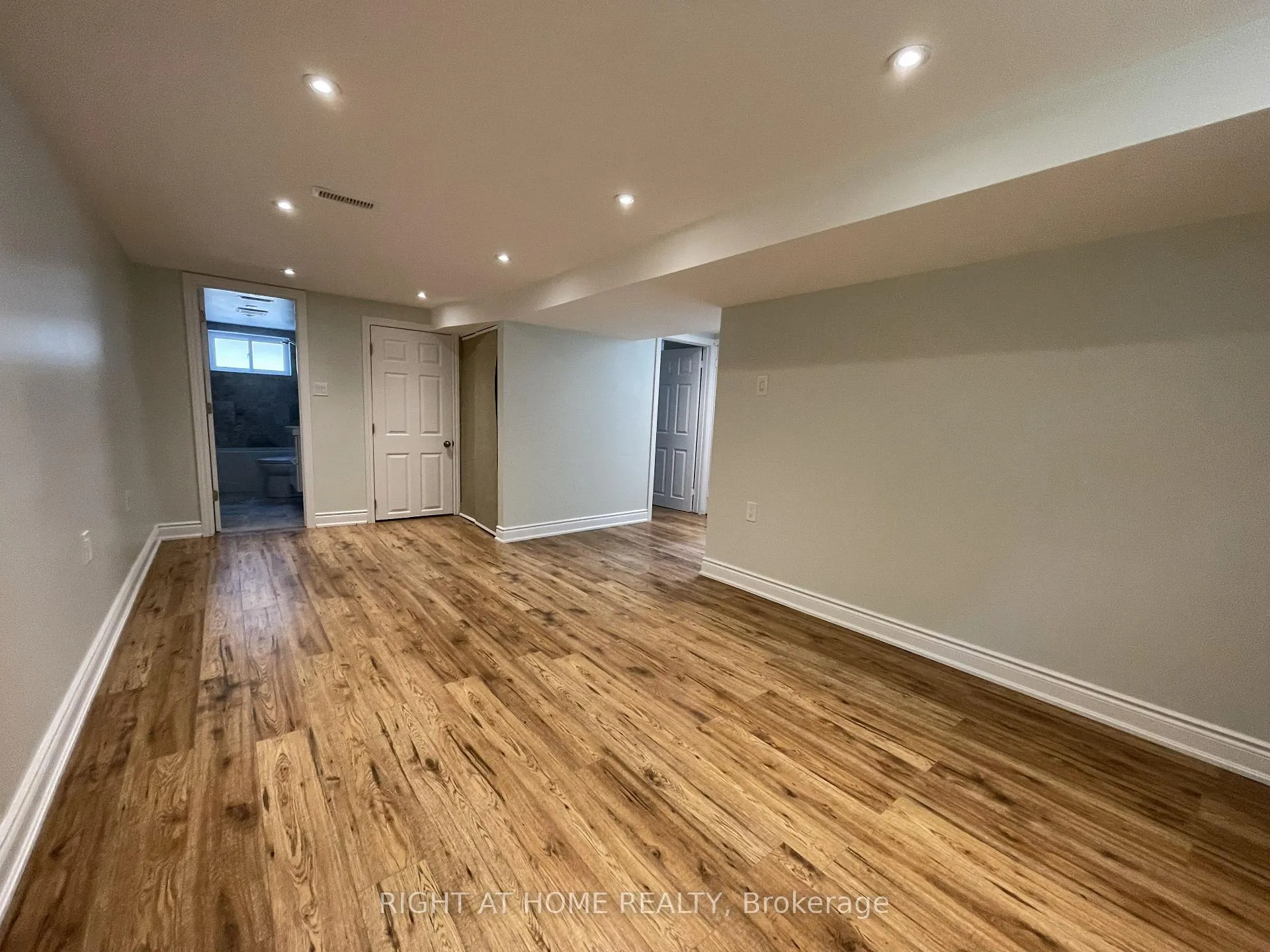 Photo 19 of 230 Martin Grove Road, Etobicoke, Islington-City Centre West — HOMEH