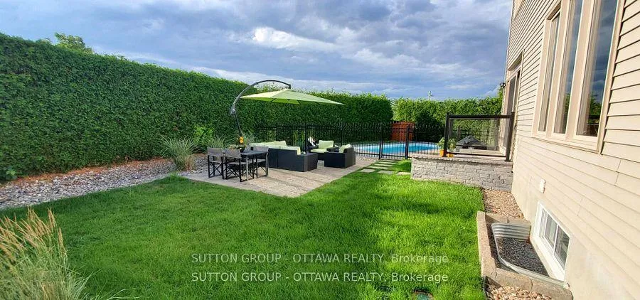 Photo 27 of 1969 Plainhill Drive, Ottawa, Notting Hill/Summerside — HOMEH