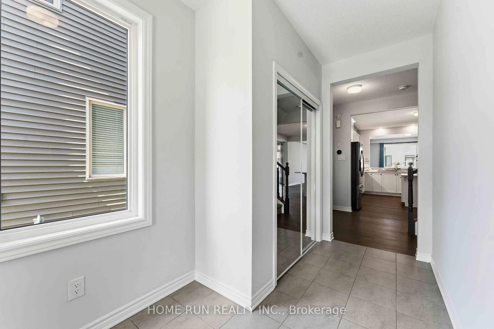 Photo 4 of 515 Arosa Way, Ottawa, Kanata - Emerald Meadows/Trailwest — HOMEH